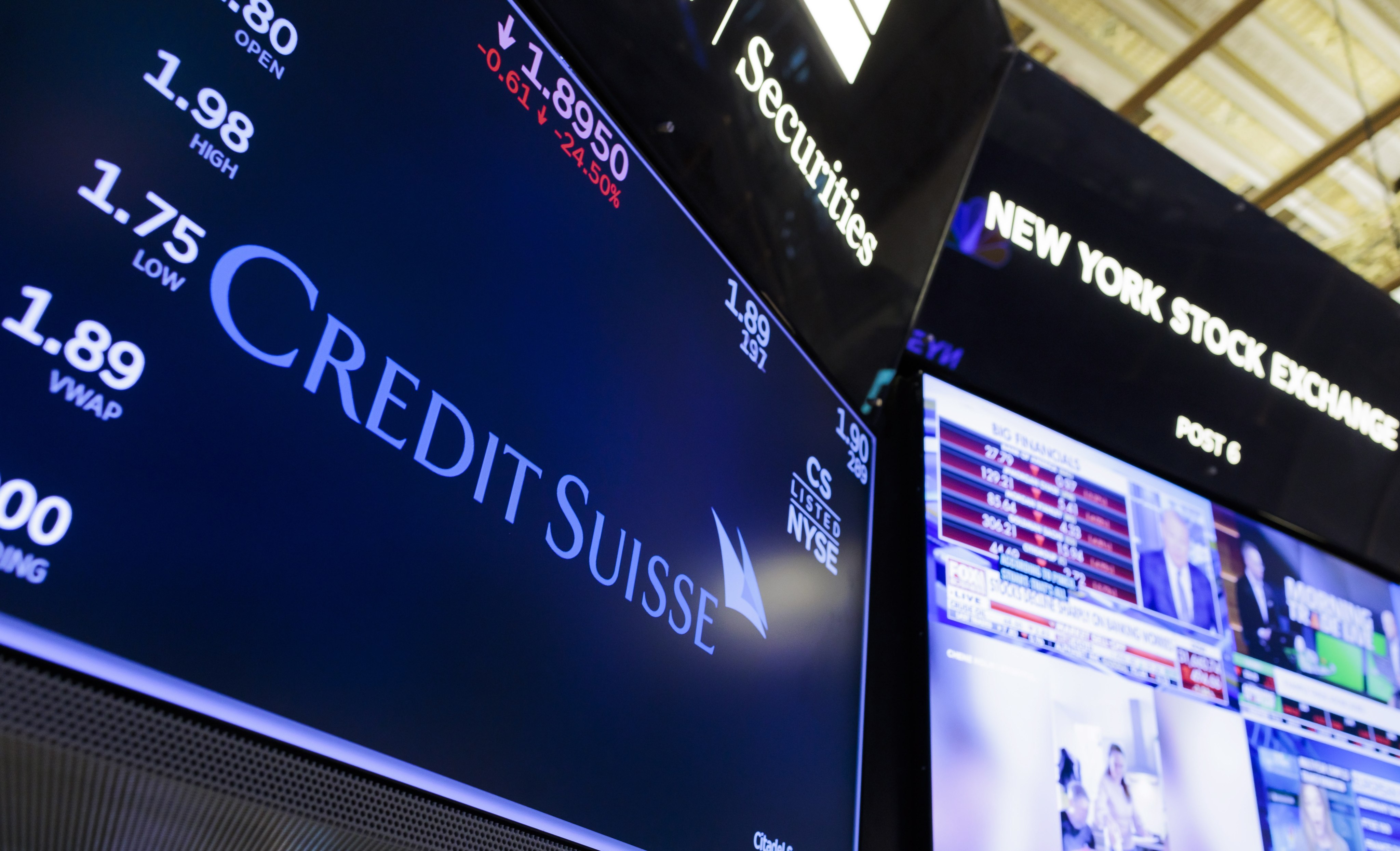 A screen shows Credit Suisse’s stock price on the floor of the New York Stock Exchange in New York on March 15, 2023. Photo: EPA-EFE