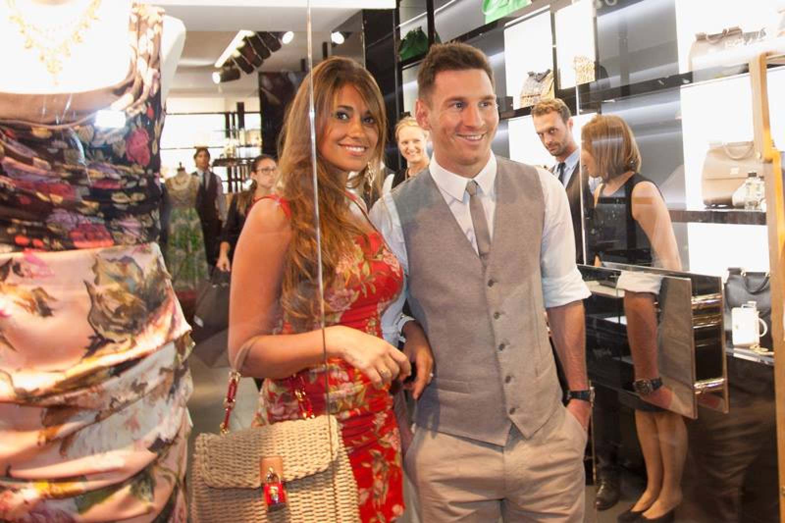 Lionel Messi Wife Antonela Roccuzzo Fetes World Cup in Louis Vuitton – WWD