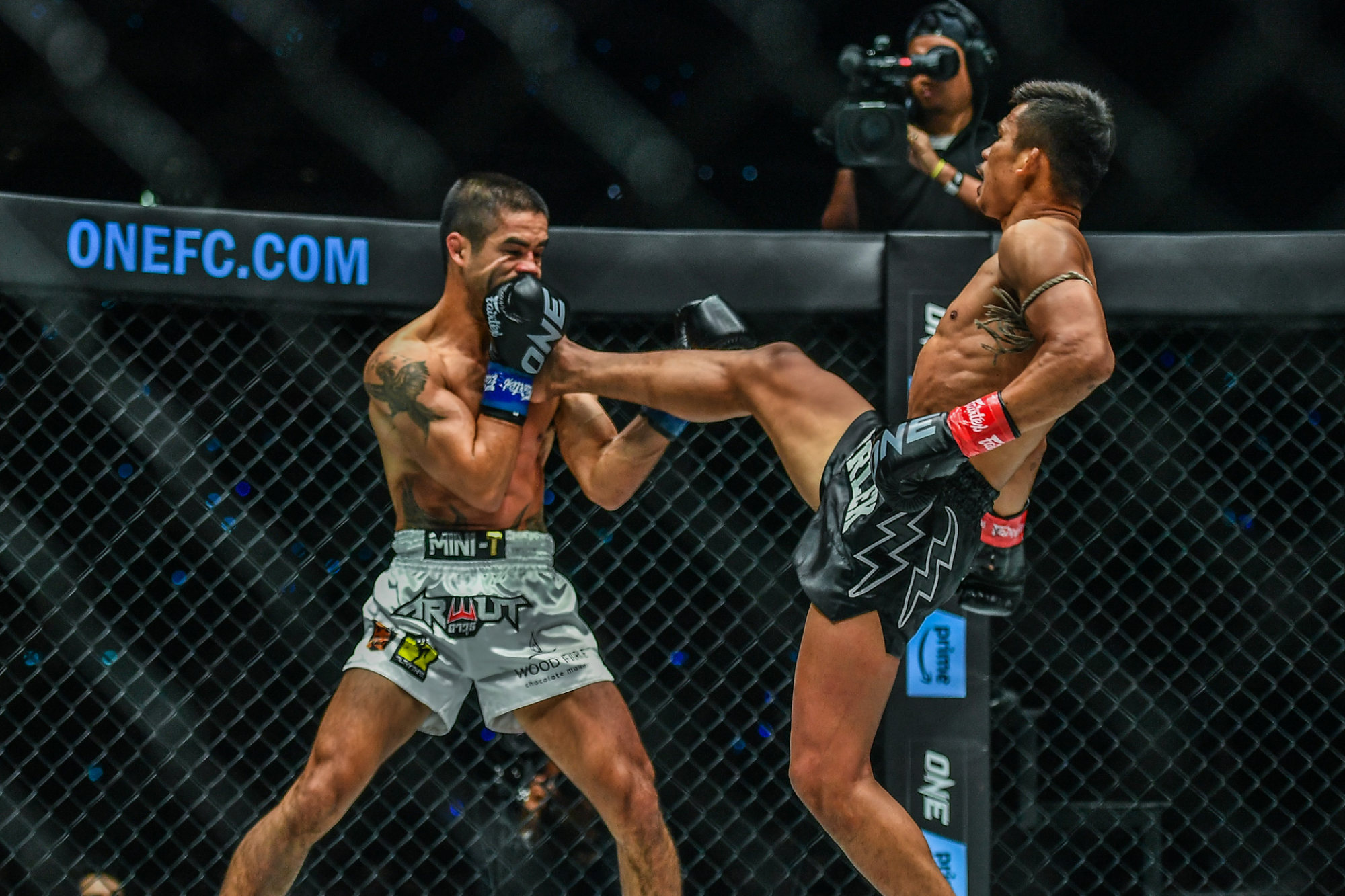 Superlek Kiatmoo9 Finishes Danial Williams, Retains Flyweight Kickboxing  Crown - ONE Championship – The Home Of Martial Arts