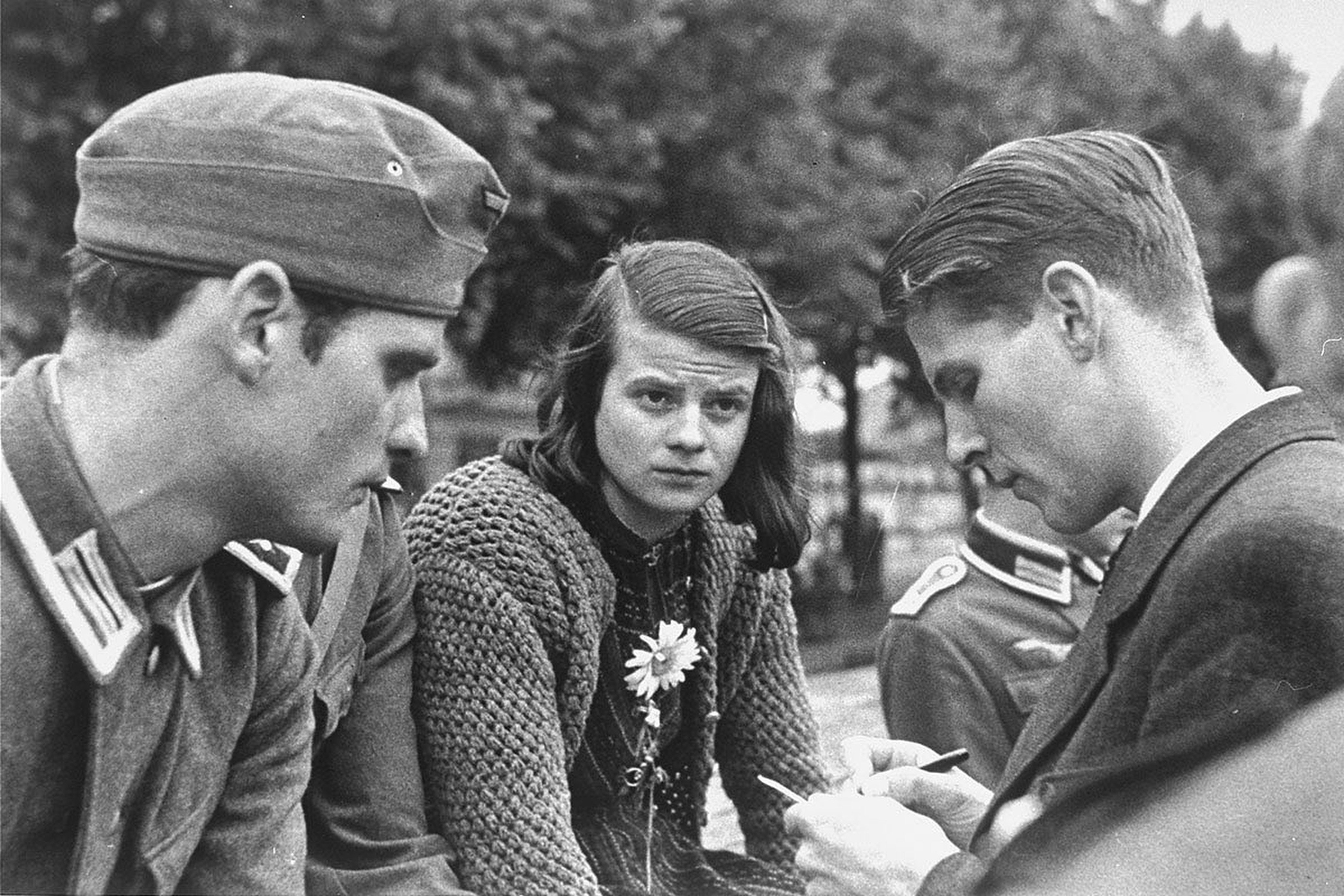 Hans Scholl, Sophie Scholl and Christoph Probst, three of the ringleaders of the White Rose resistance group in Nazi Germany who were convicted of treason and executed. Facebook@History Cool Kids