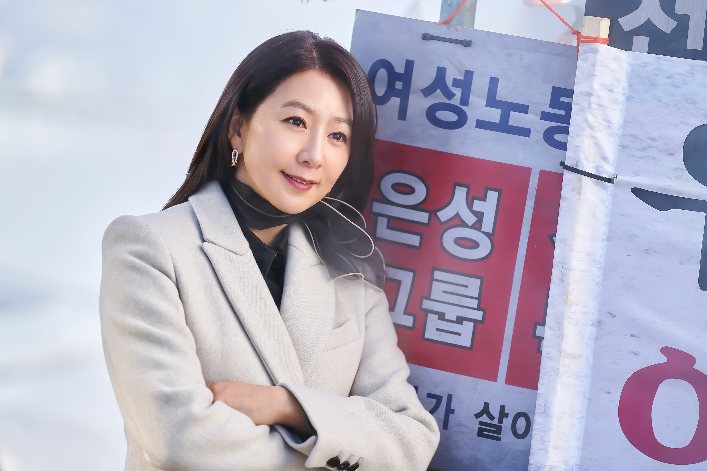 Kim Hee-ae as Hwang Do-hee in a still from Queenmaker. Photo: Kim Ji-yeon/Netflix