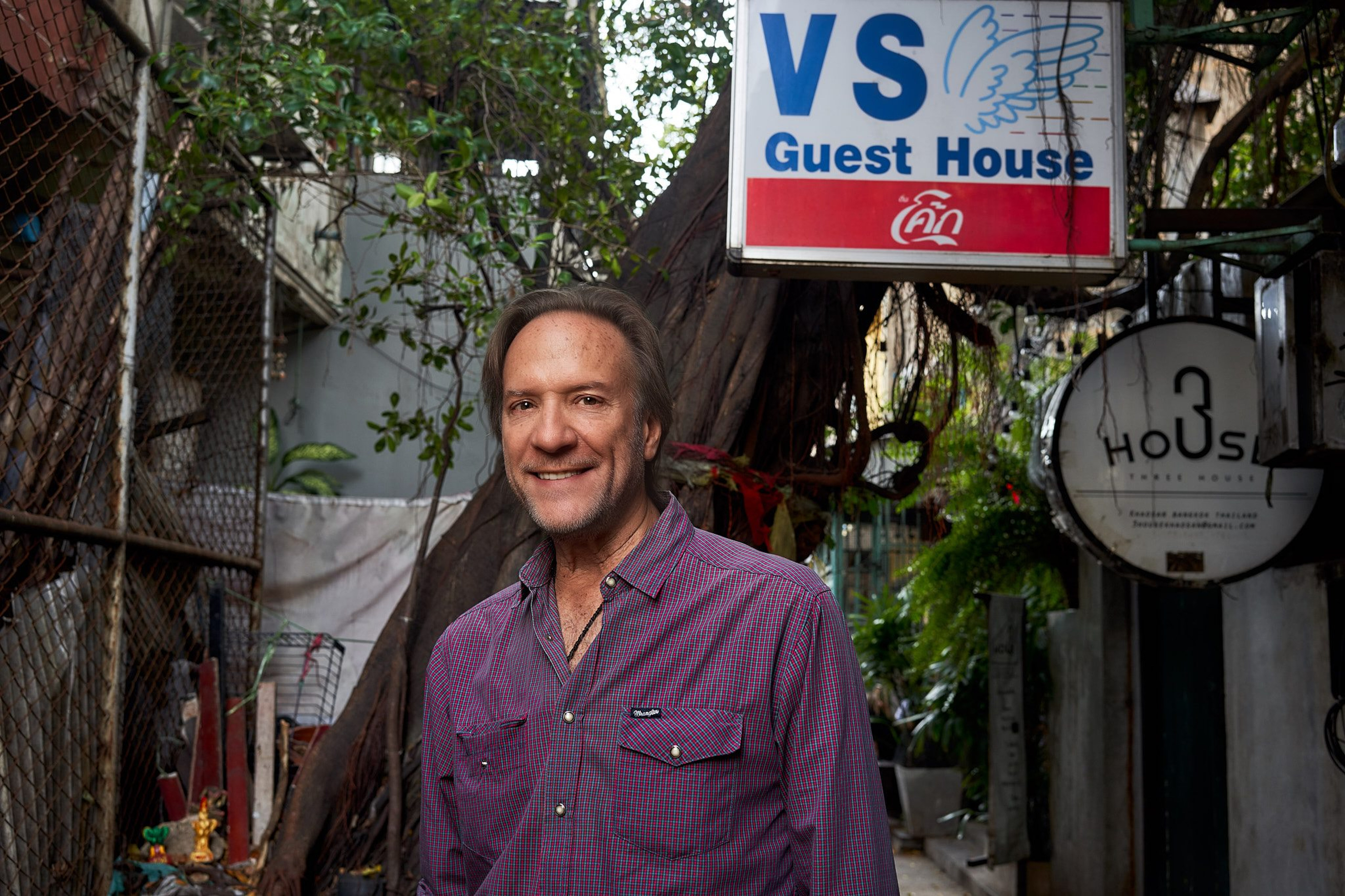 Joe Cummings, the author of the first Lonely Planet Thailand travel guide, in front of the oldest guesthouse on Bangkok’s Khao San Road. Photo: Ian Taylor