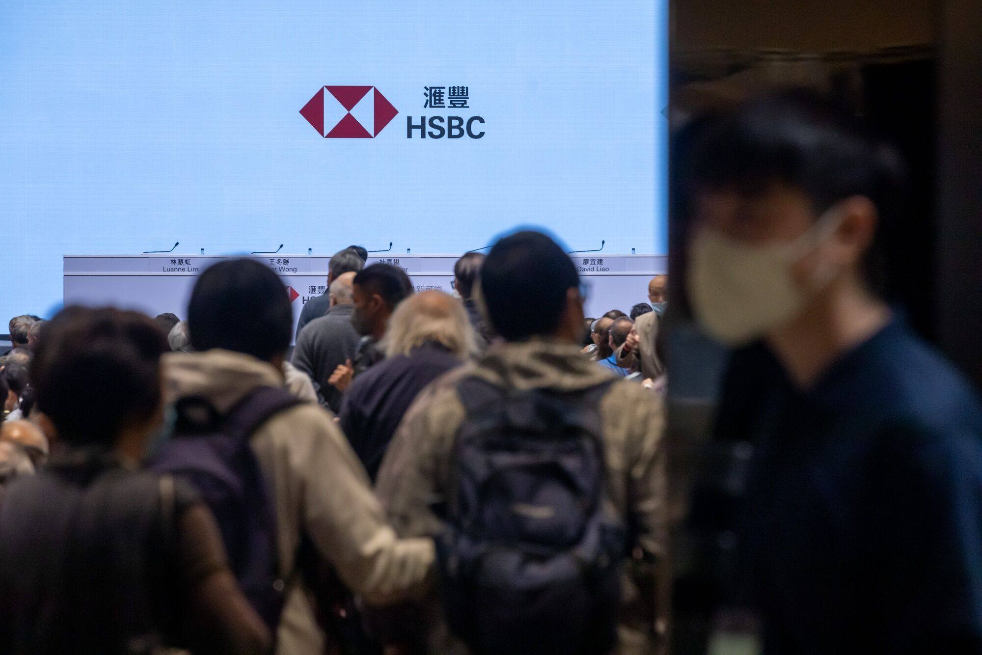 Several shareholders who spoke at Monday’s meeting supported the two resolutions made by  the Hong Kong-based “Spin Off HSBC Asia Concern Group” in March. Photo: Bloomberg