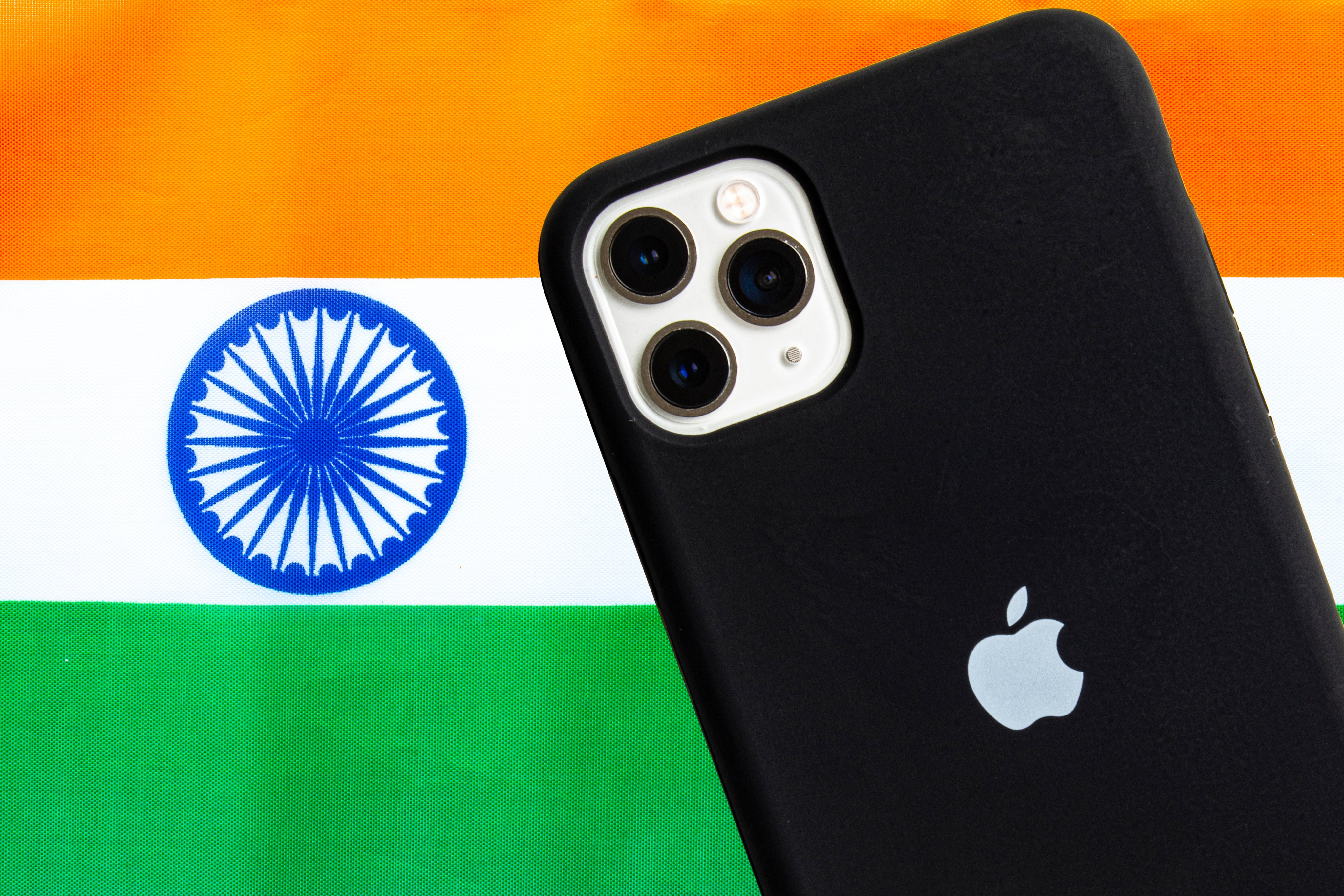 An India flag with an Apple iPhone Pro Max. Photo: Shutterstock Images