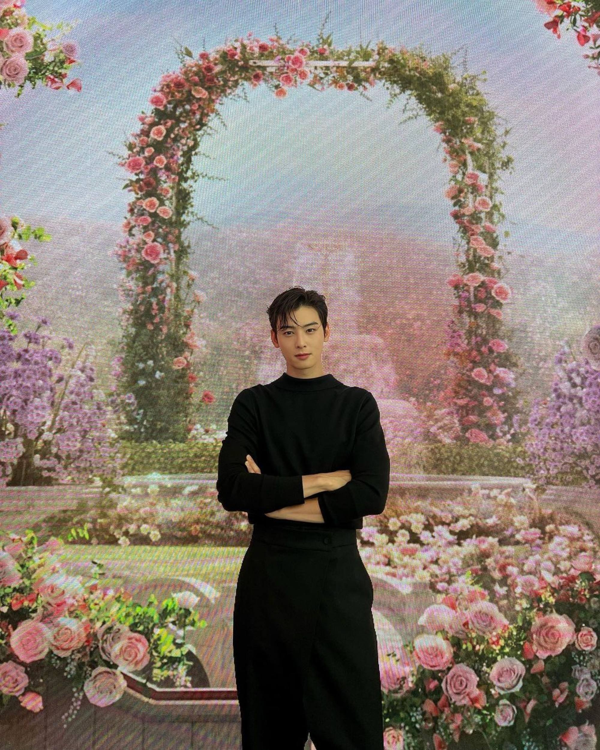 Cha Eun woo at Dior Men 2022 Winter Collection