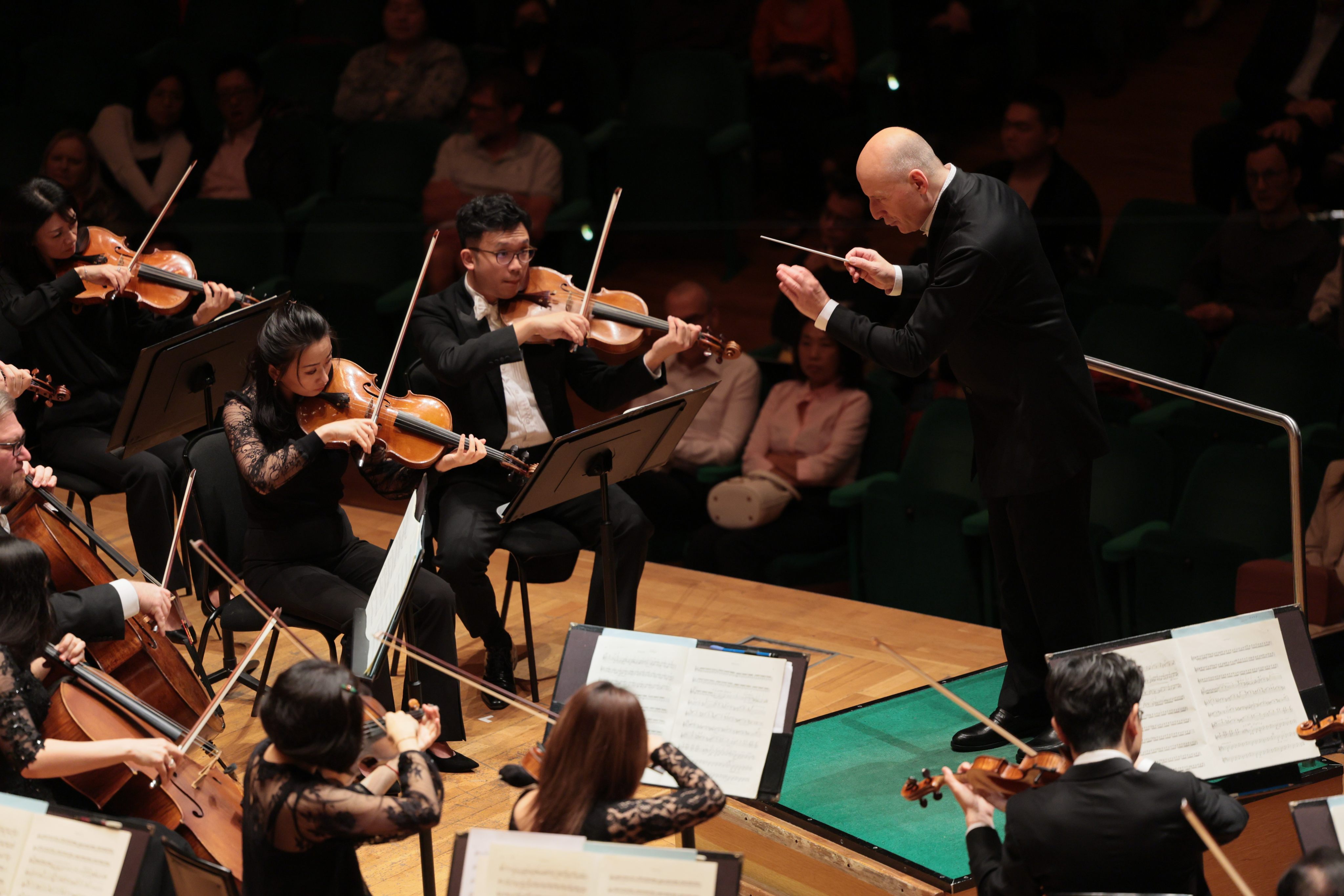 Paavo Järvi conducts the Hong Kong Philharmonic. Photo: Keith Hiro/HK Phil