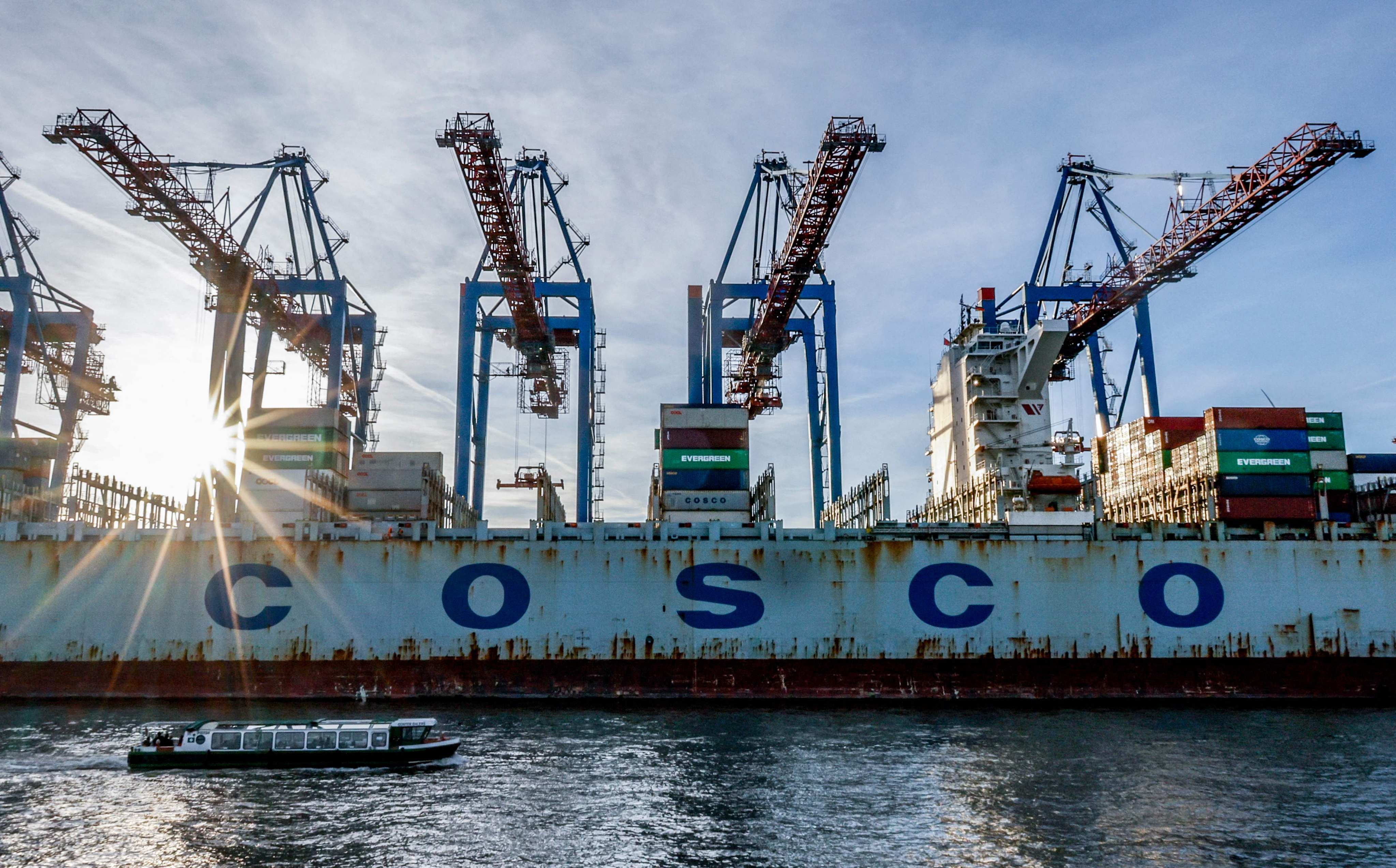 The container ship ‘Cosco Pride’ of China is unloaded at the Tollerort Terminal in Hamburg, northern Germany. Photo: AFP