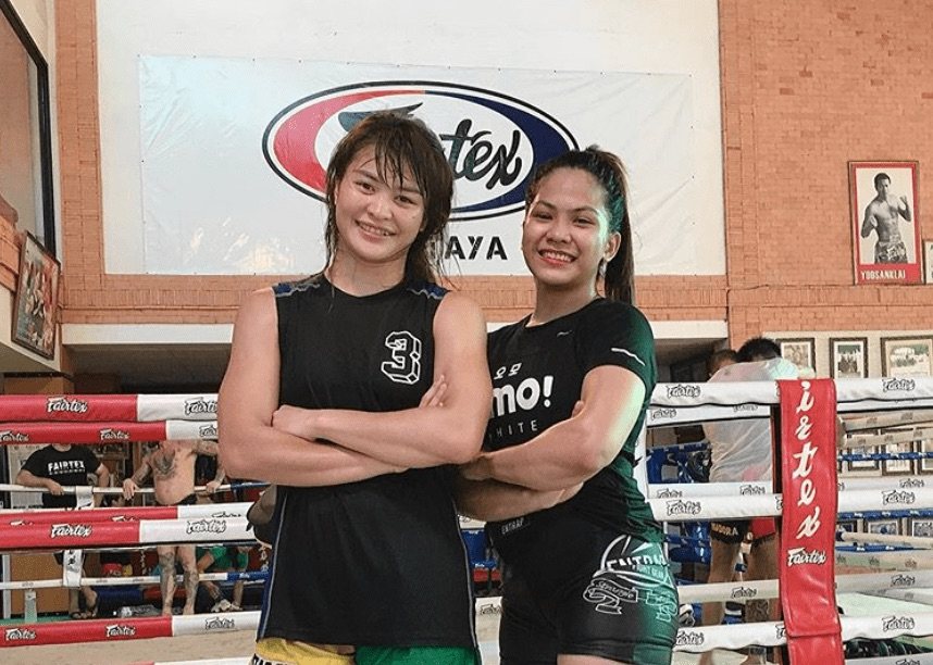 Stamp Fairtex (left) and Denice Zamboanga pose for a photo during a training session at Fairtex Training Center in Pattaya. Photo: Instagram/@denicezamboanga