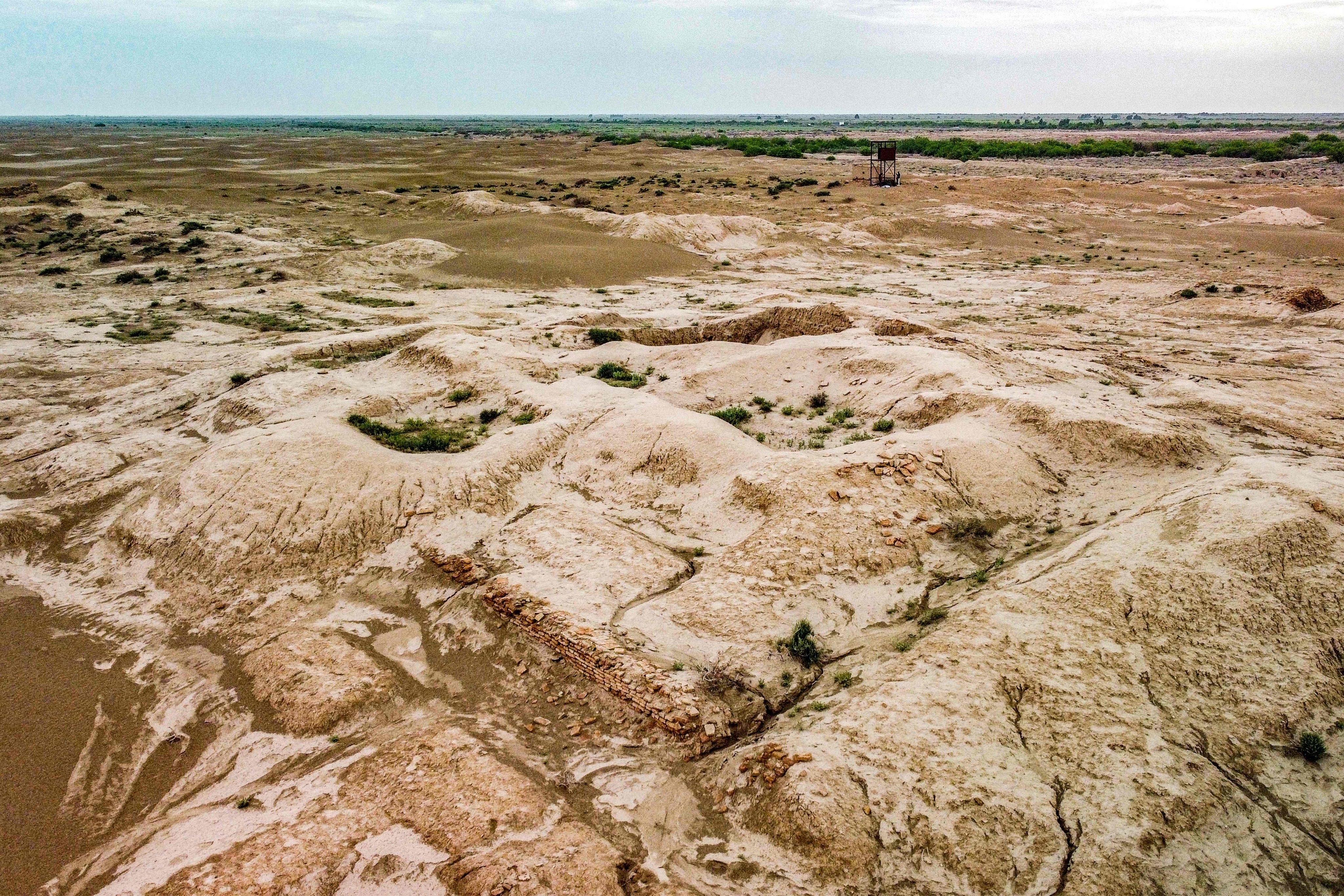 The Sumerian ruins of Umm al-Aqarib, “the Mother of Scorpions”, in the southern desert province of Dhi Qar, Iraq. Photo: AFP