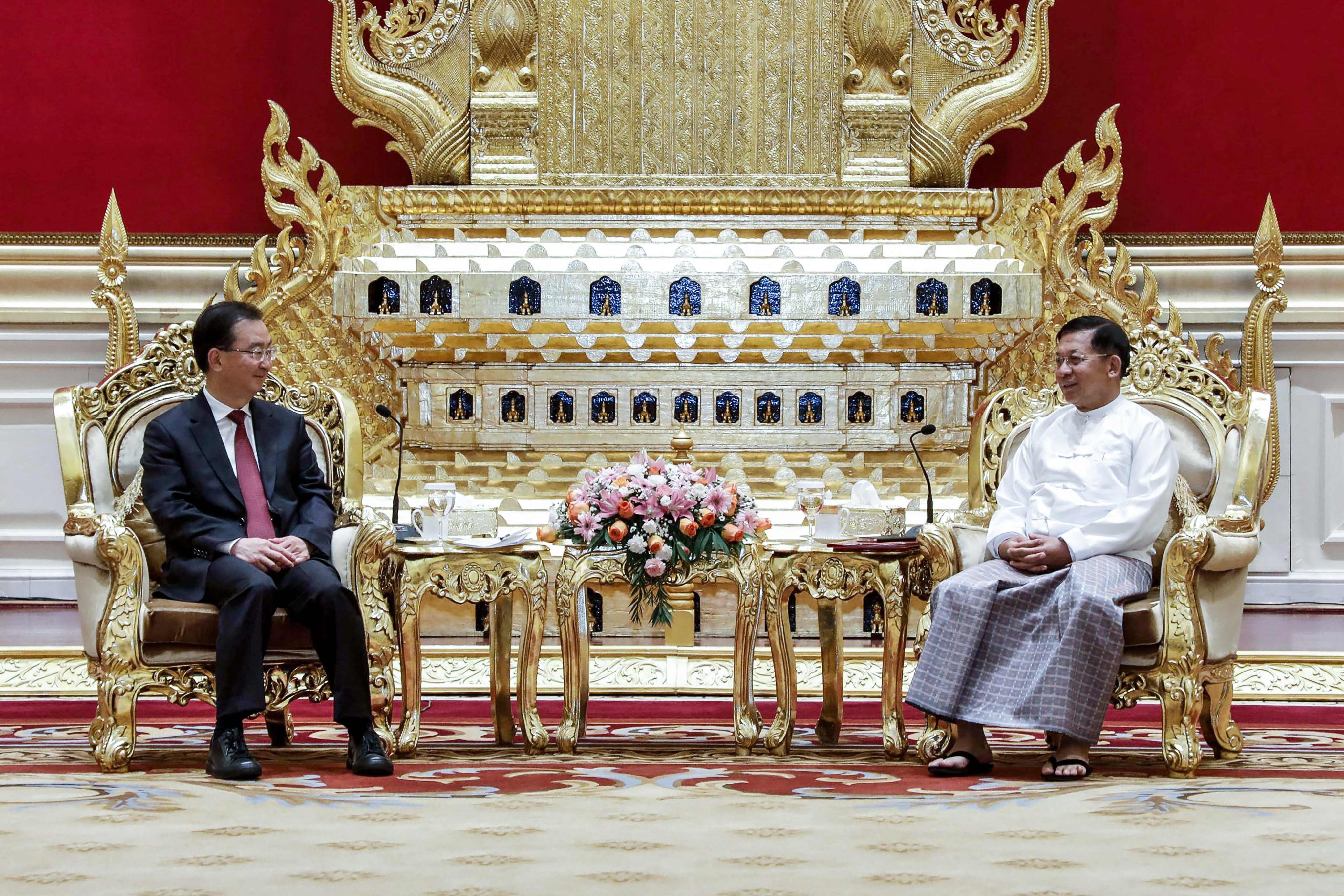 Yunnan party boss Wang Ning (left) met Myanmar junta chief Min Aung Hlaing in Nawpyidaw as part of his tour of Southeast Asia. Photo: AFP/Myanmar Military Information Team 