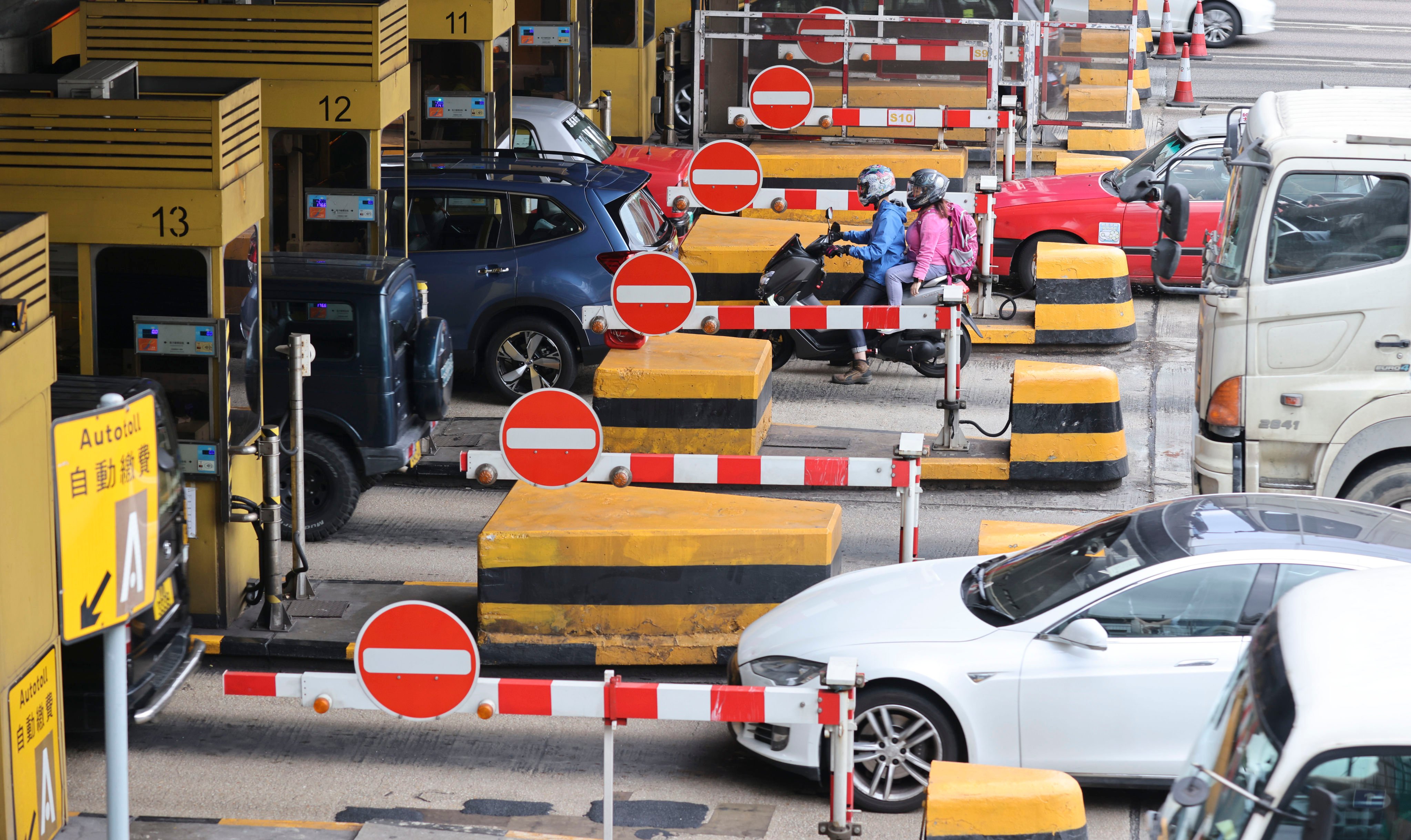 Traffic at the Kowloon entrance of the Cross Harbour Tunnel on March 22. Photo: May Tse