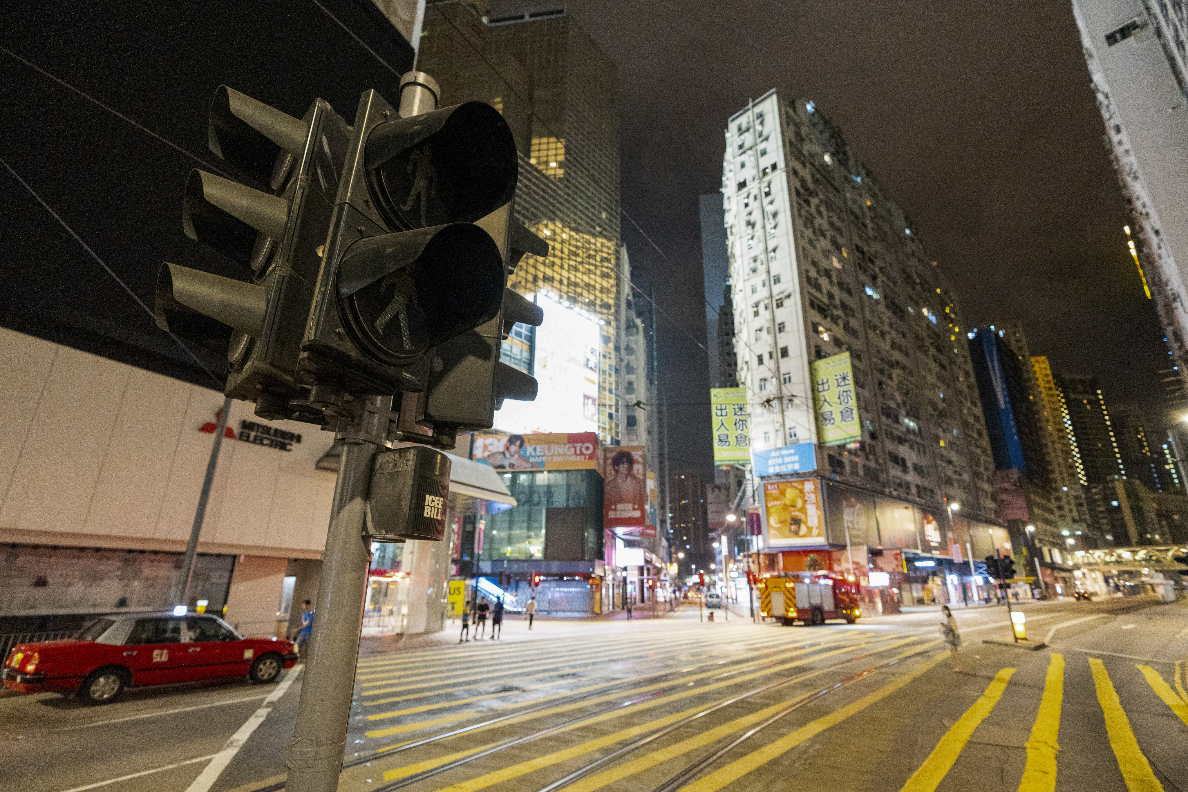 A power outage leaves traffic lights in the dark at Causeway Bay on Wednesday. Photo: Harvey Kong