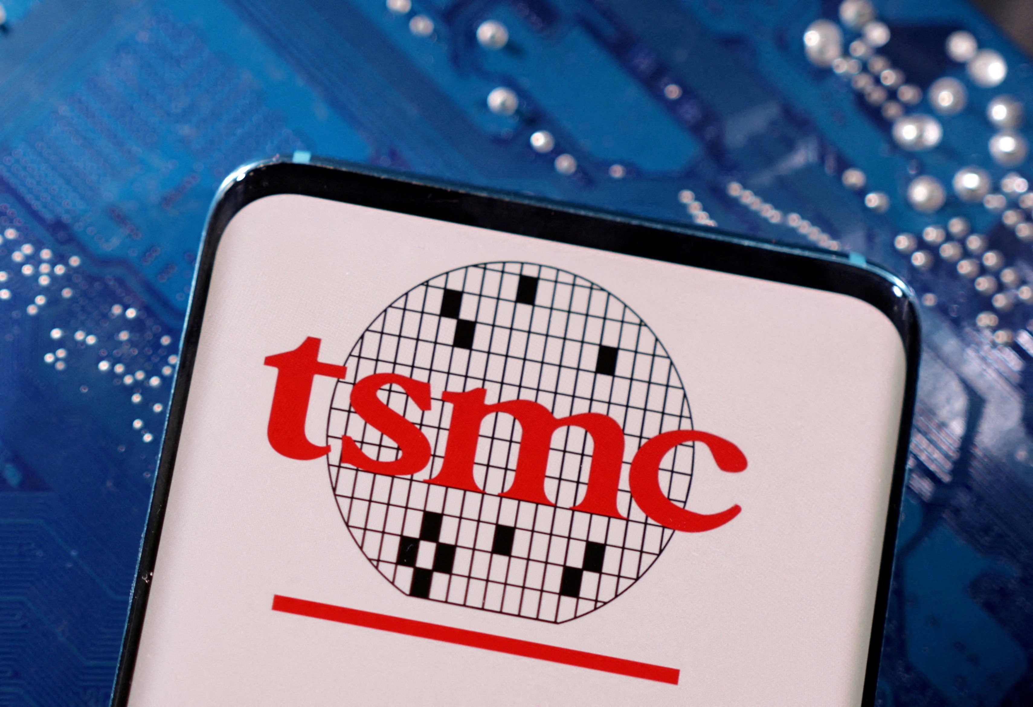 Zhang bought 112,000 shares of TSMC, the world’s biggest contract chip maker, for the Asian Elite Fund in the first three months. Photo: Reuters