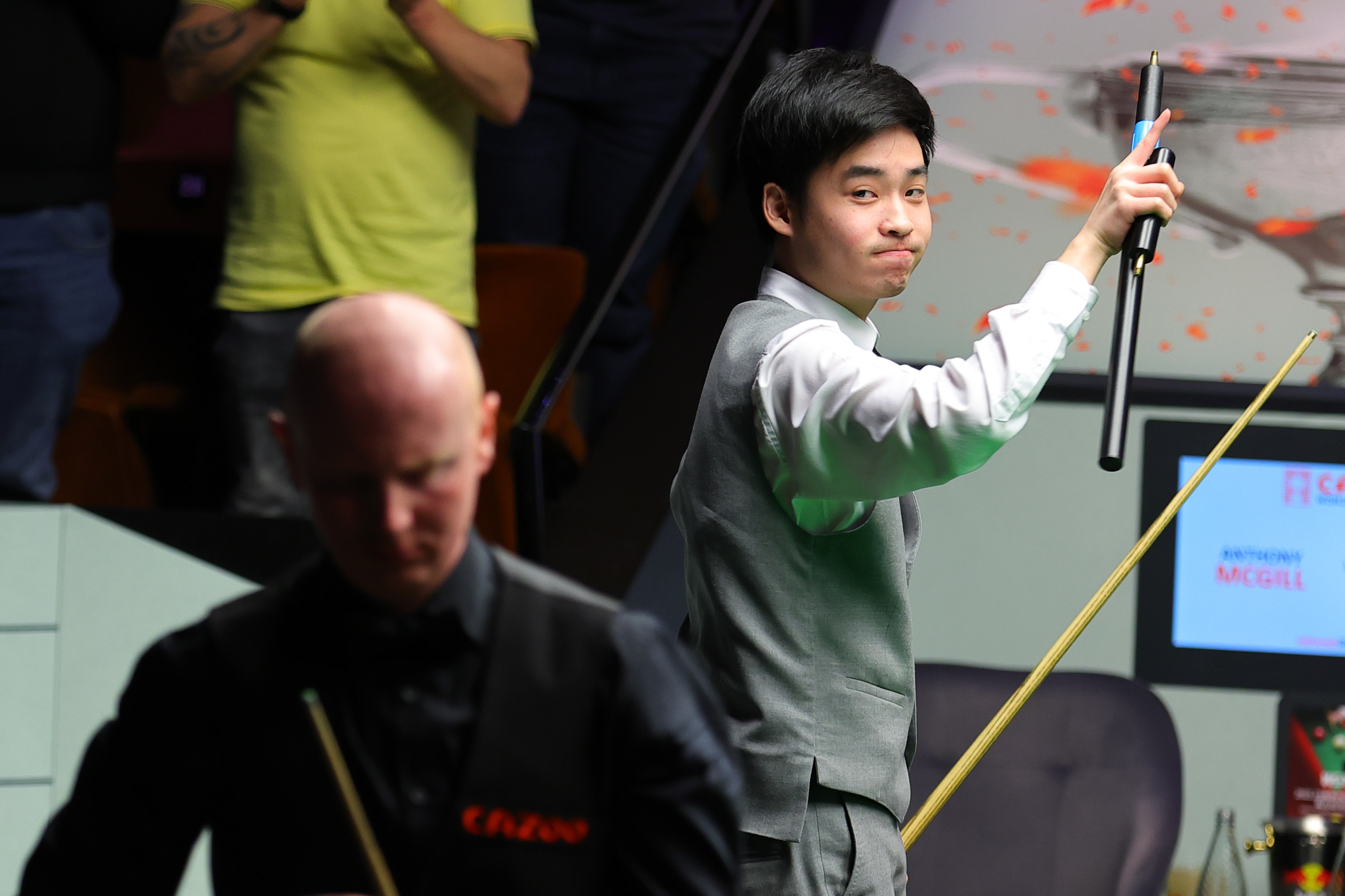 Si Jiahui of China celebrates after his victory against Anthony McGill at snooker’s World Championship in Sheffield. Photo: Xinhua