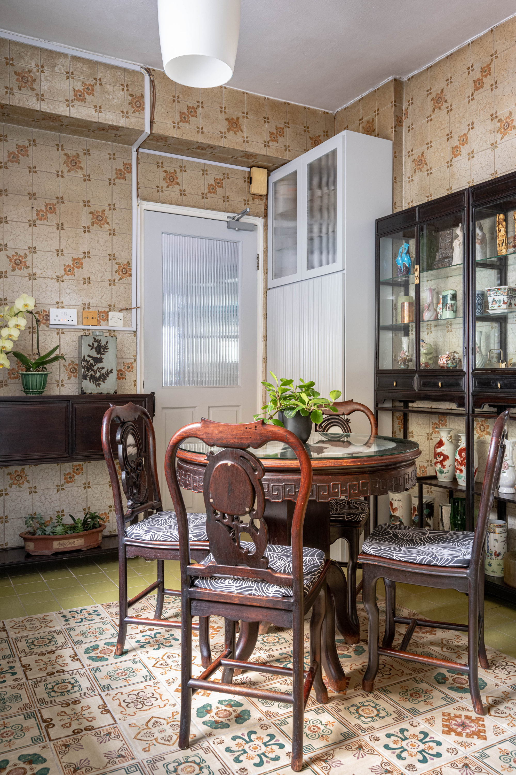 Retro renovation of parents’ Hong Kong home by architect and his ...