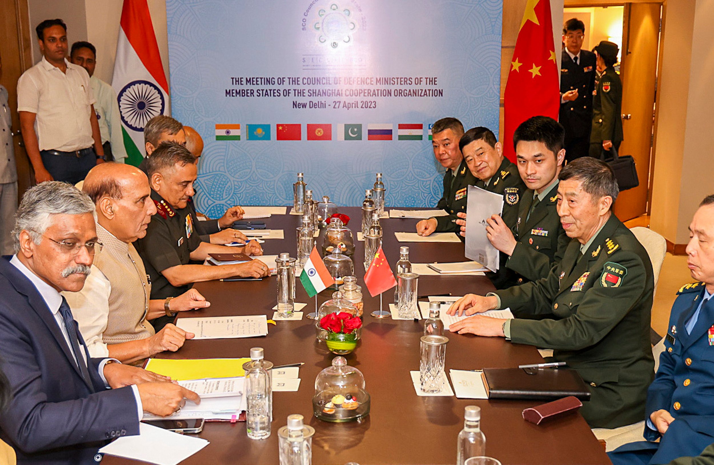 Indian defence minister Rajnath Singh and his Chinese counterpart Li Shangfu met on the sidelines of the Shanghai Cooperation Organisation defence minister’s meeting in New Delhi. Photo: EPA-EFE/Indian Ministry of Defence