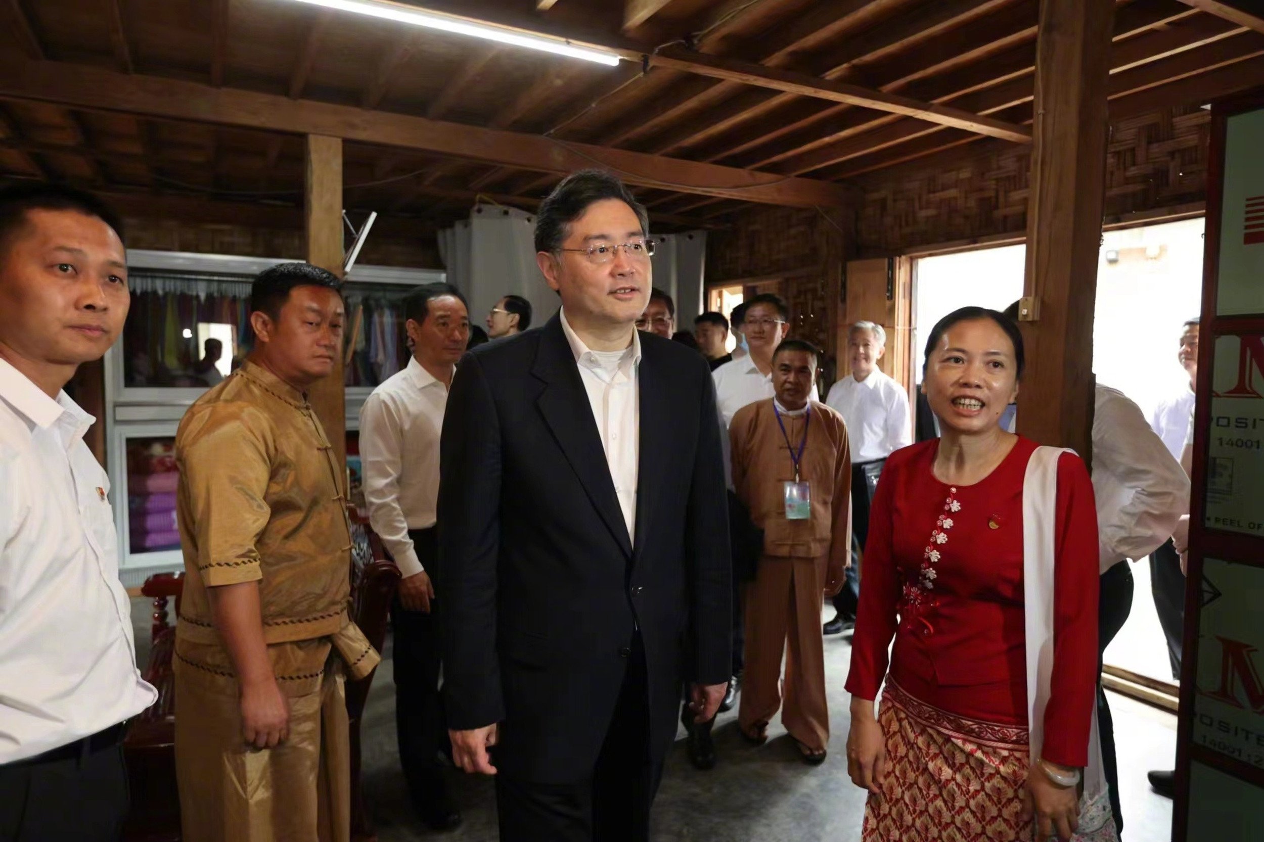 Chinese Foreign Minister Qin Gang (centre) visits the China-Myanmar border in Yunnan province on Tuesday. Photo: Chinese Foreign Ministry