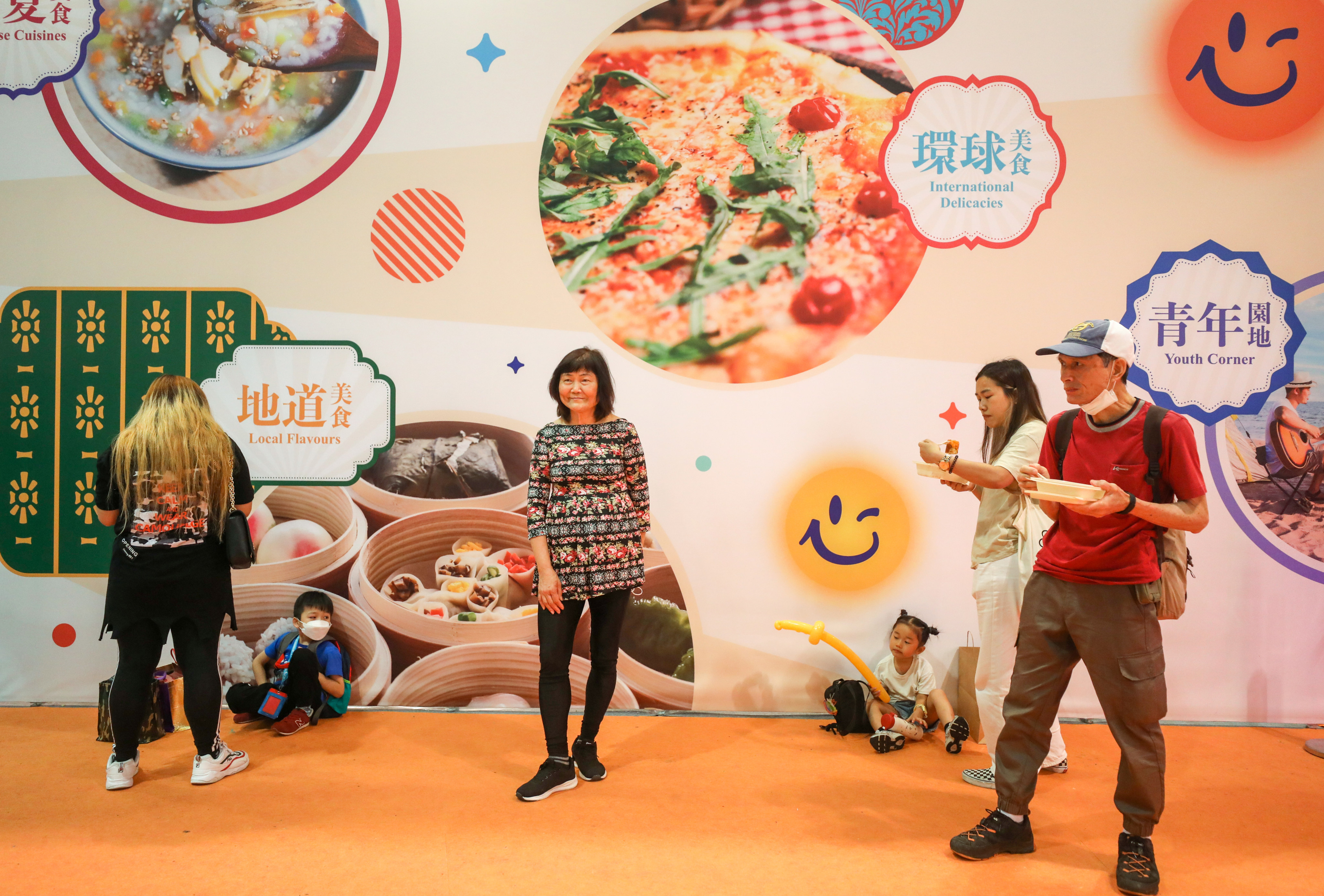 Visitors attended the “Happy Hong Kong” Gourmet Marketplace food fair for free bites and gourmet food at a discount. Photo: SCMP