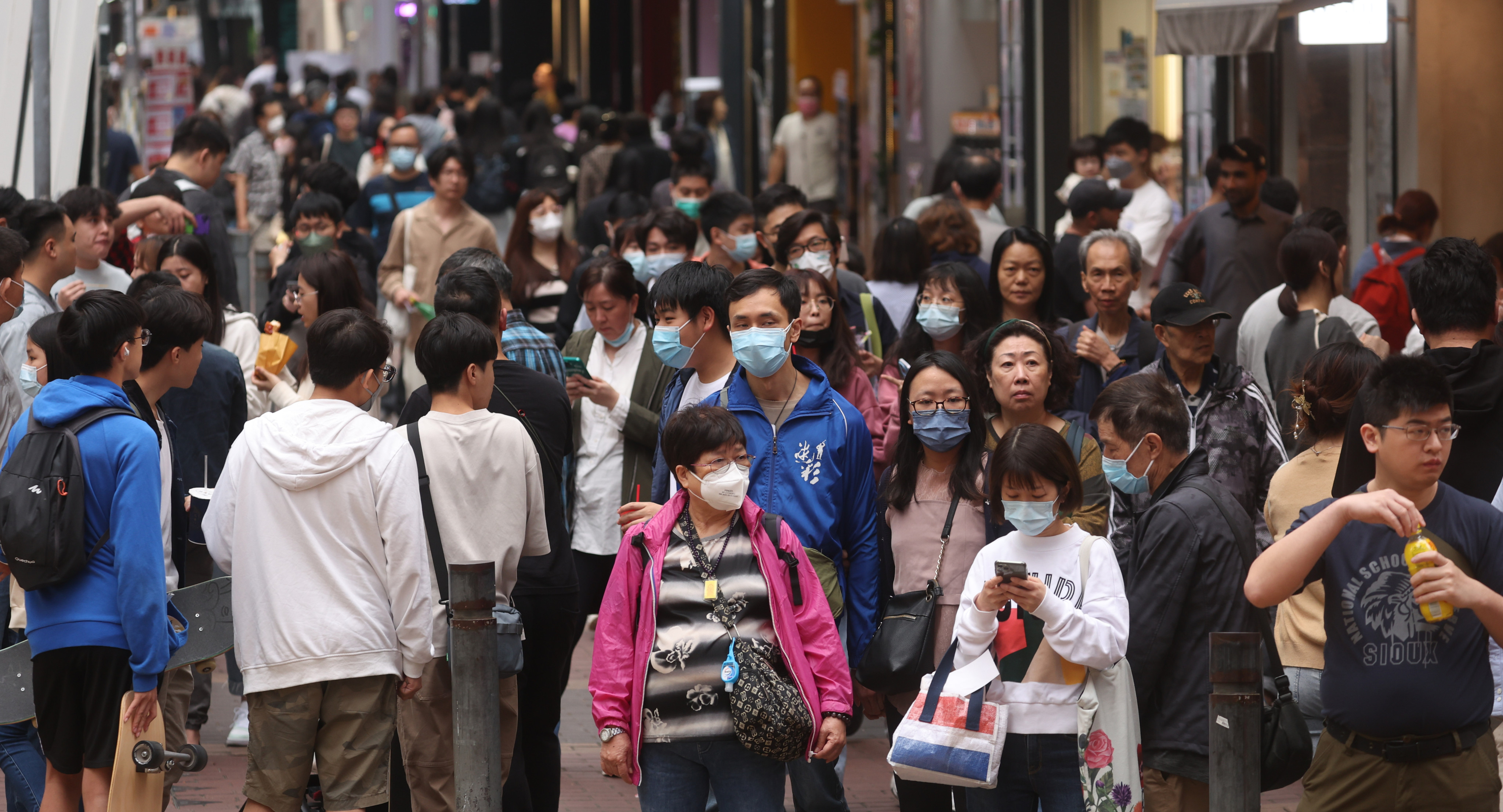 Fatal and severe Covid-19 infections almost doubled in Hong Kong in the space of two weeks, but experts say there’s no need for alarm. Photo: Yik Yeung-man