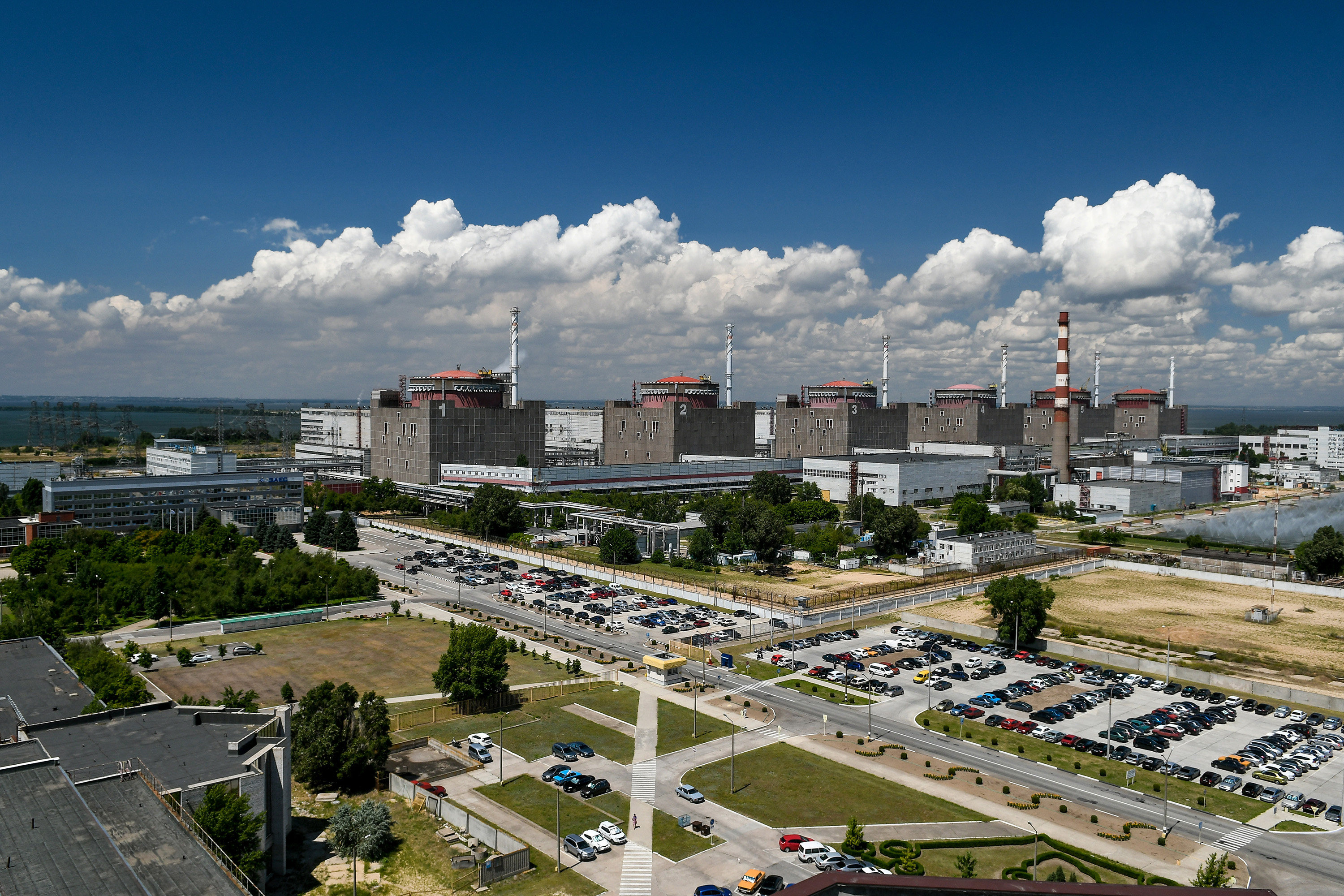 The Zaporizhzhya nuclear power plant in Enerhodar, Zaporizhzhya region, southeastern Ukraine. Photo: Ukrinform / Zuma Press / TNS