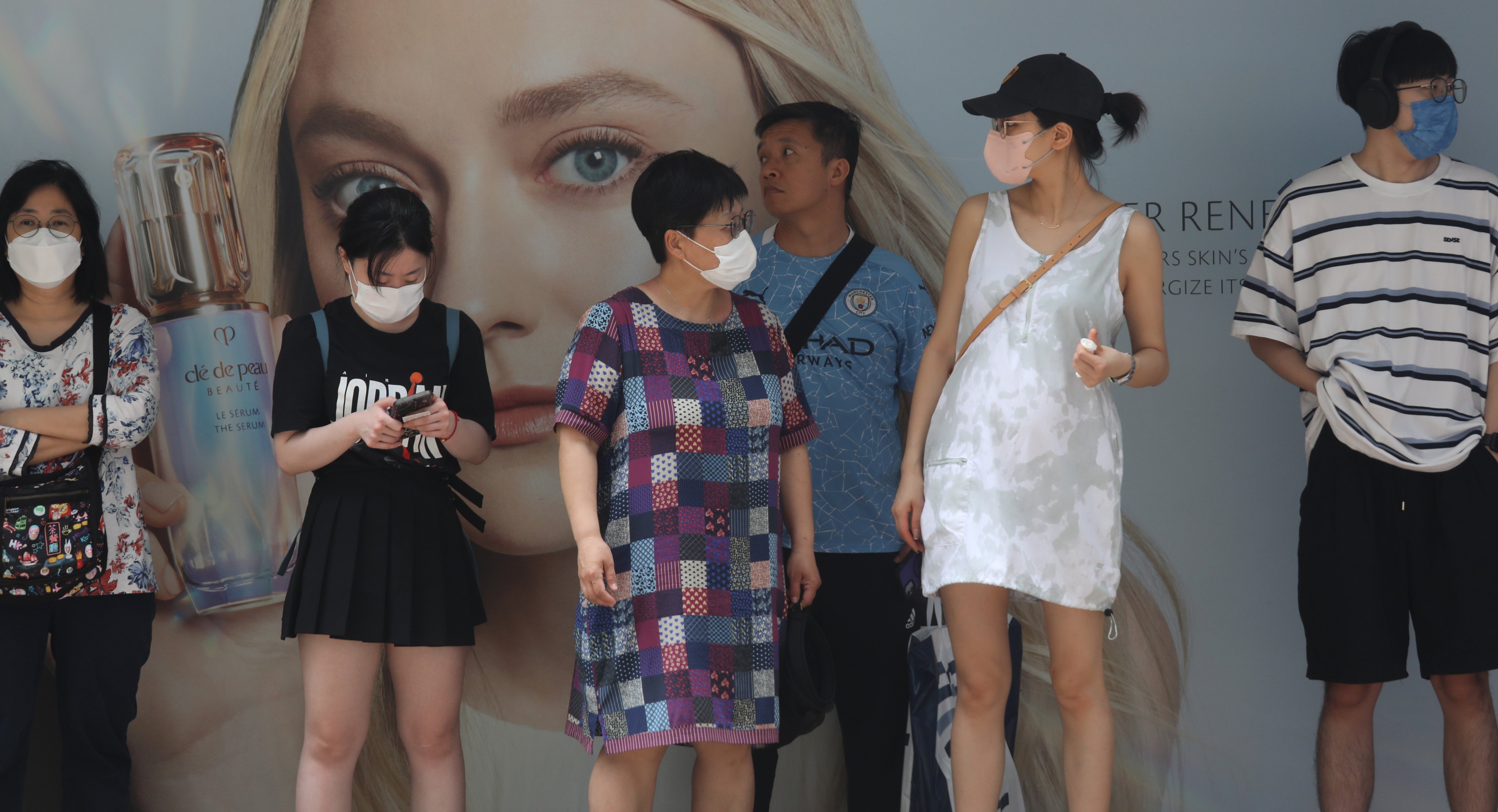 A Chinese University study has found most Hongkongers generally favour infection preventive measures such as mask-wearing. Photo: Xiaomei Chen