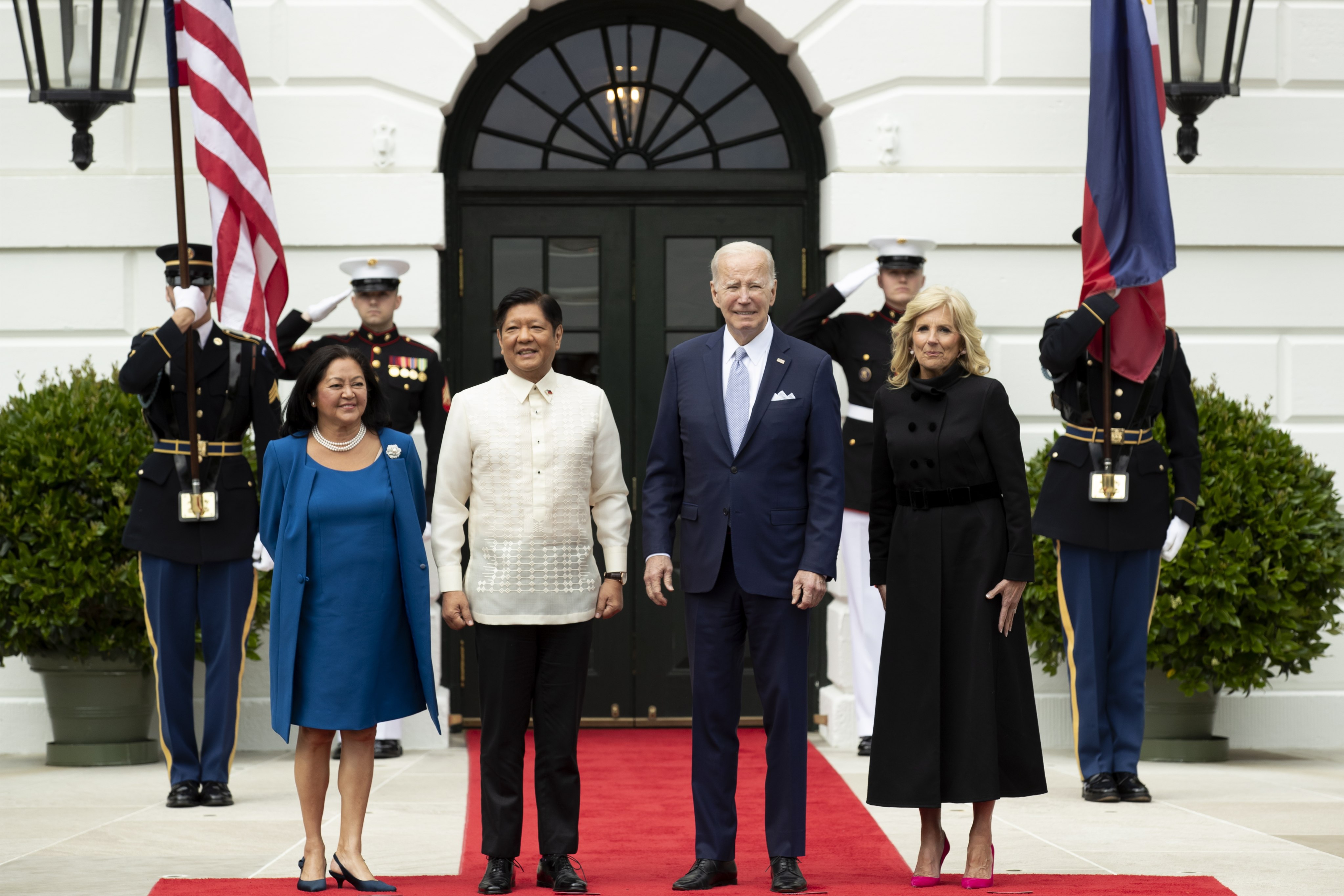 US President Joe Biden and First Lady Jill Biden welcome President of the Philippines, Ferdinand Marcos Jr, and his wife Louise Araneta-Marcos at the South Lawn of the White House. Photo: EPA-EFE