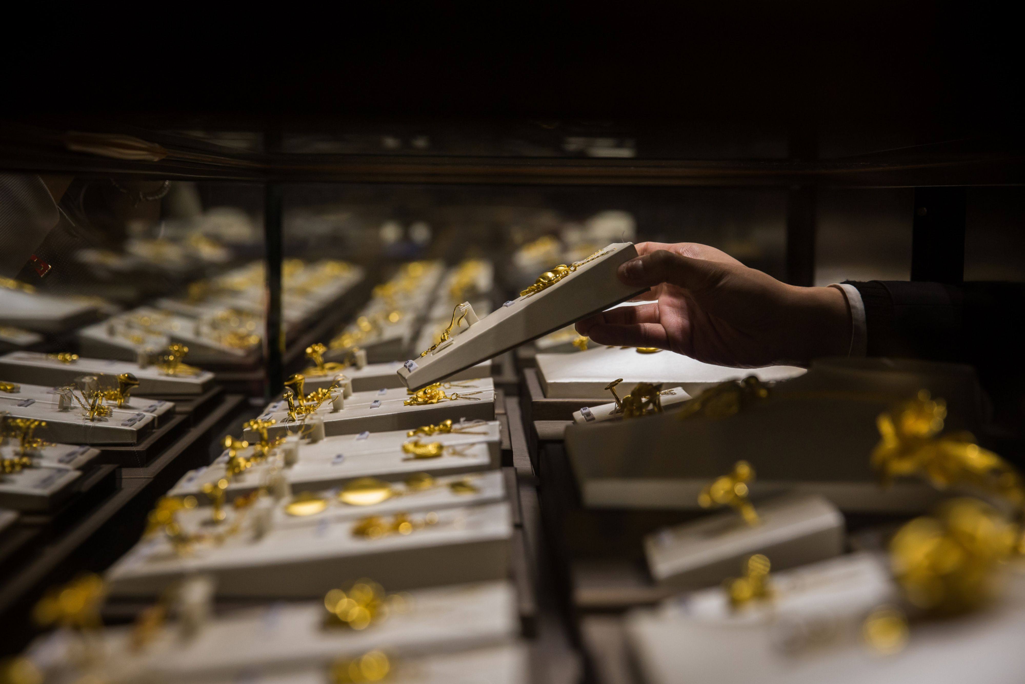 Jewellery at a shop in Hong Kong. Photo: Bloomberg