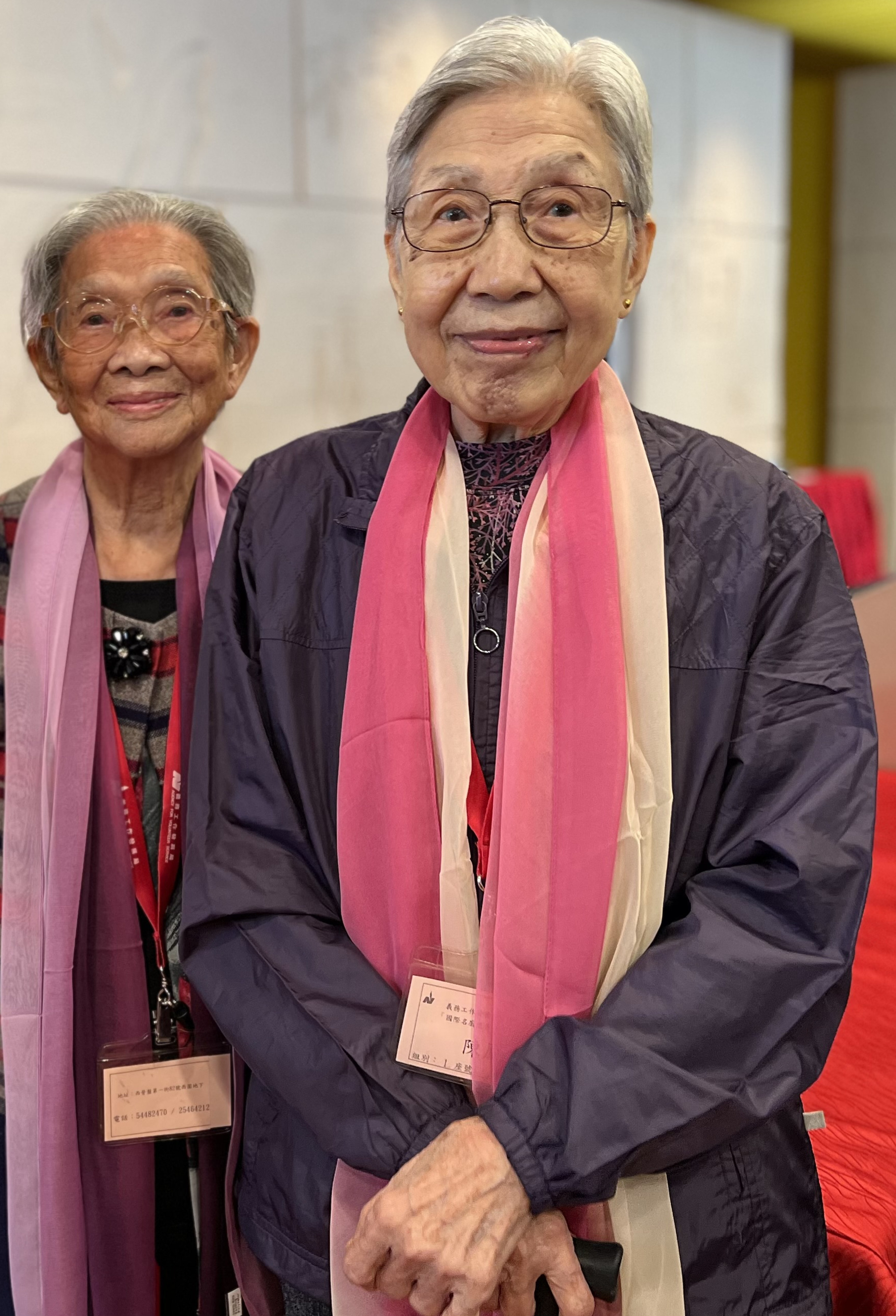 Fung Wai-chu (left) and Chan Fung, who go to the same elderly daycare centre, met for the first time on Friday to mark Sunday’s Mother’s Day. Photo: Handout
