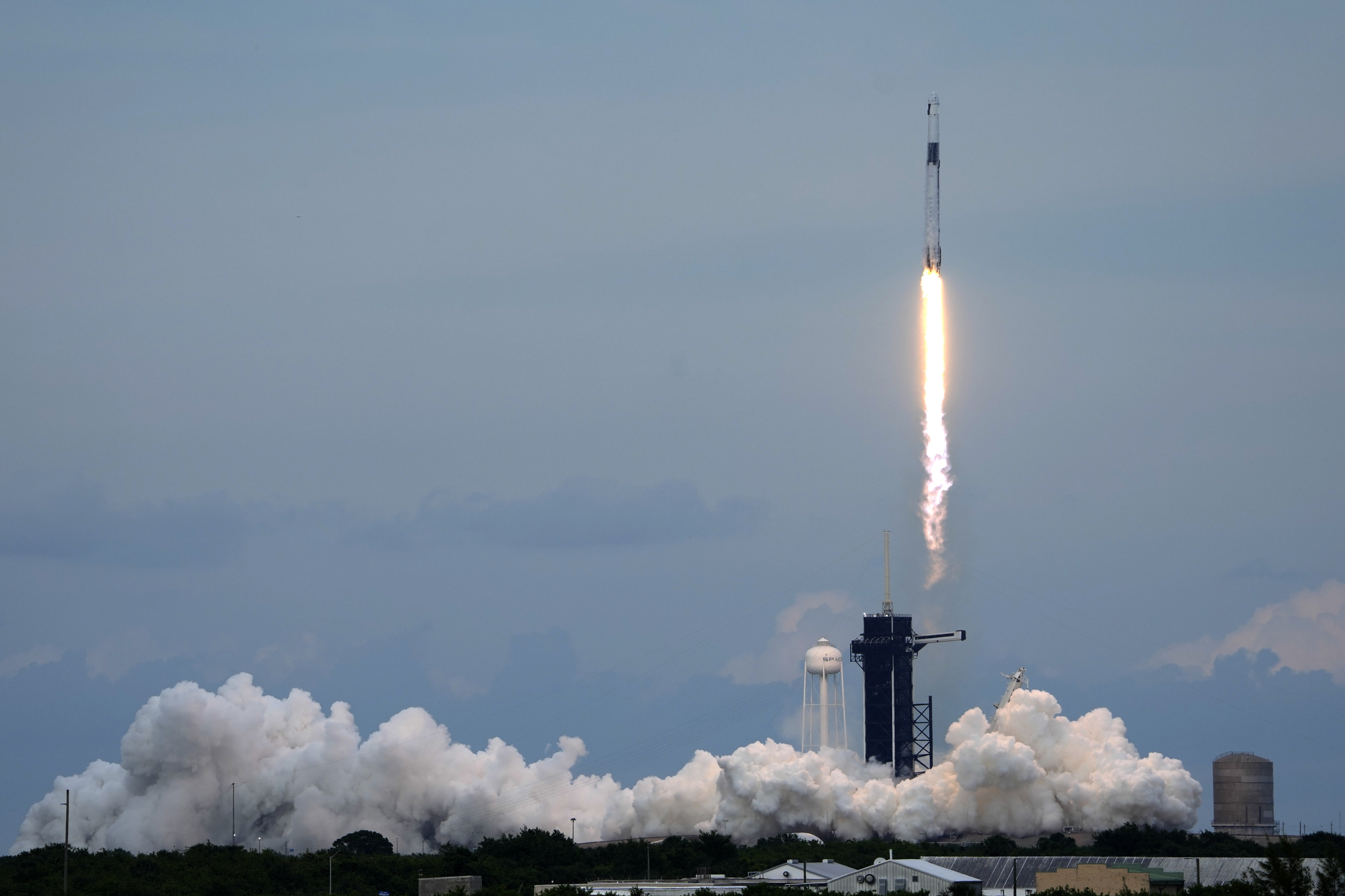 A SpaceX Falcon 9 rocket lifts off the Kennedy Space Centre in Cape Canaveral, Florida. Photo: AP