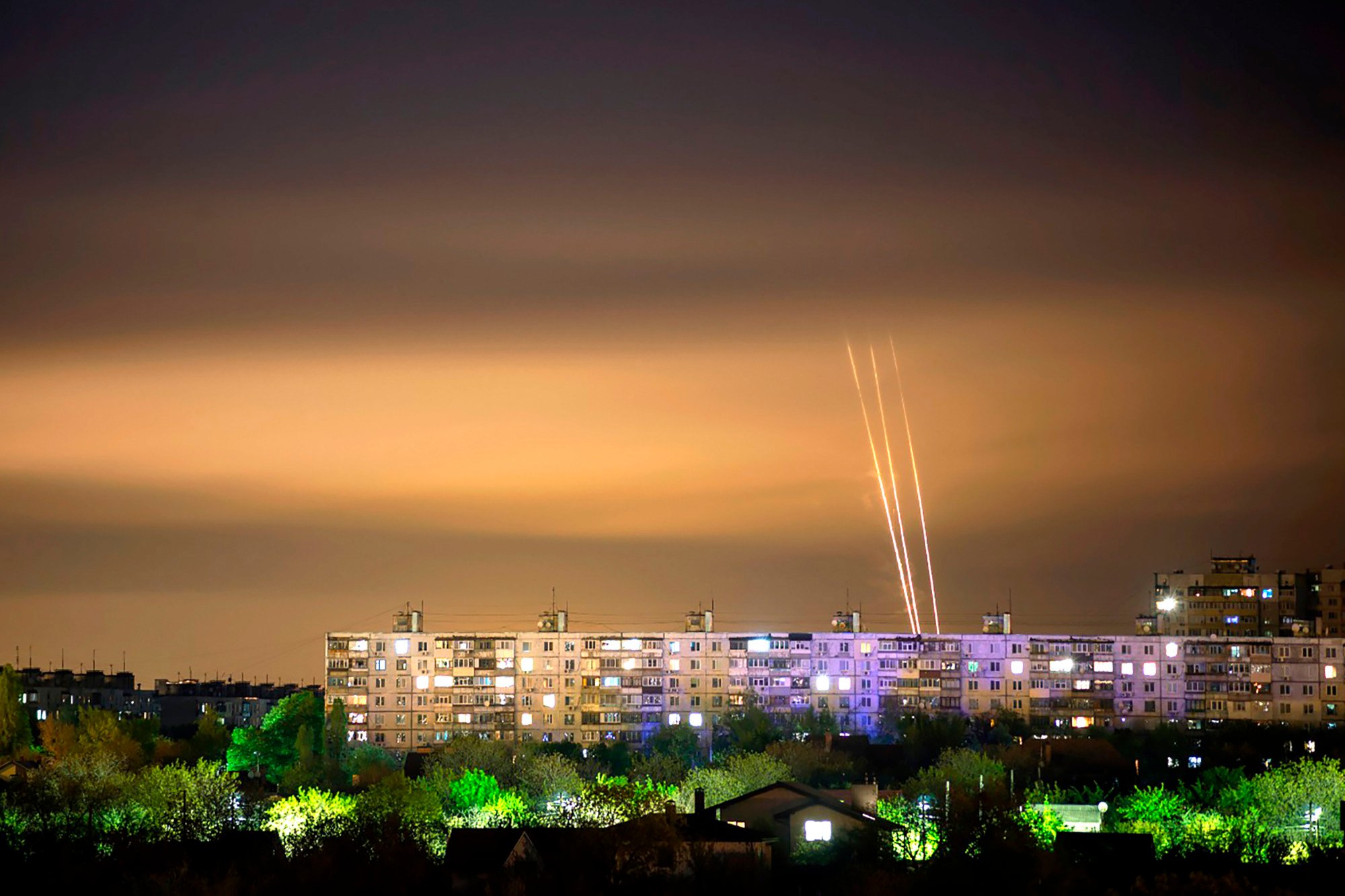 Russian rockets are launched towards Ukraine’s forces from the Belgorod region on May 8. Photo: AP