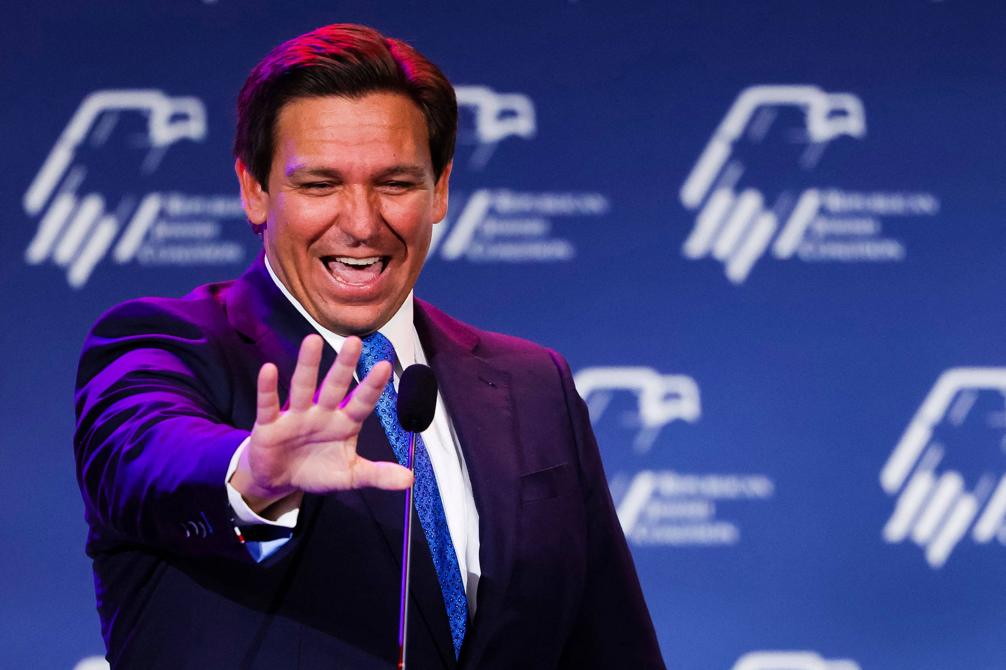 Republican Florida Governor Ron DeSantis waves to supporters at an event in Las Vegas in November 2022. Photo: AFP