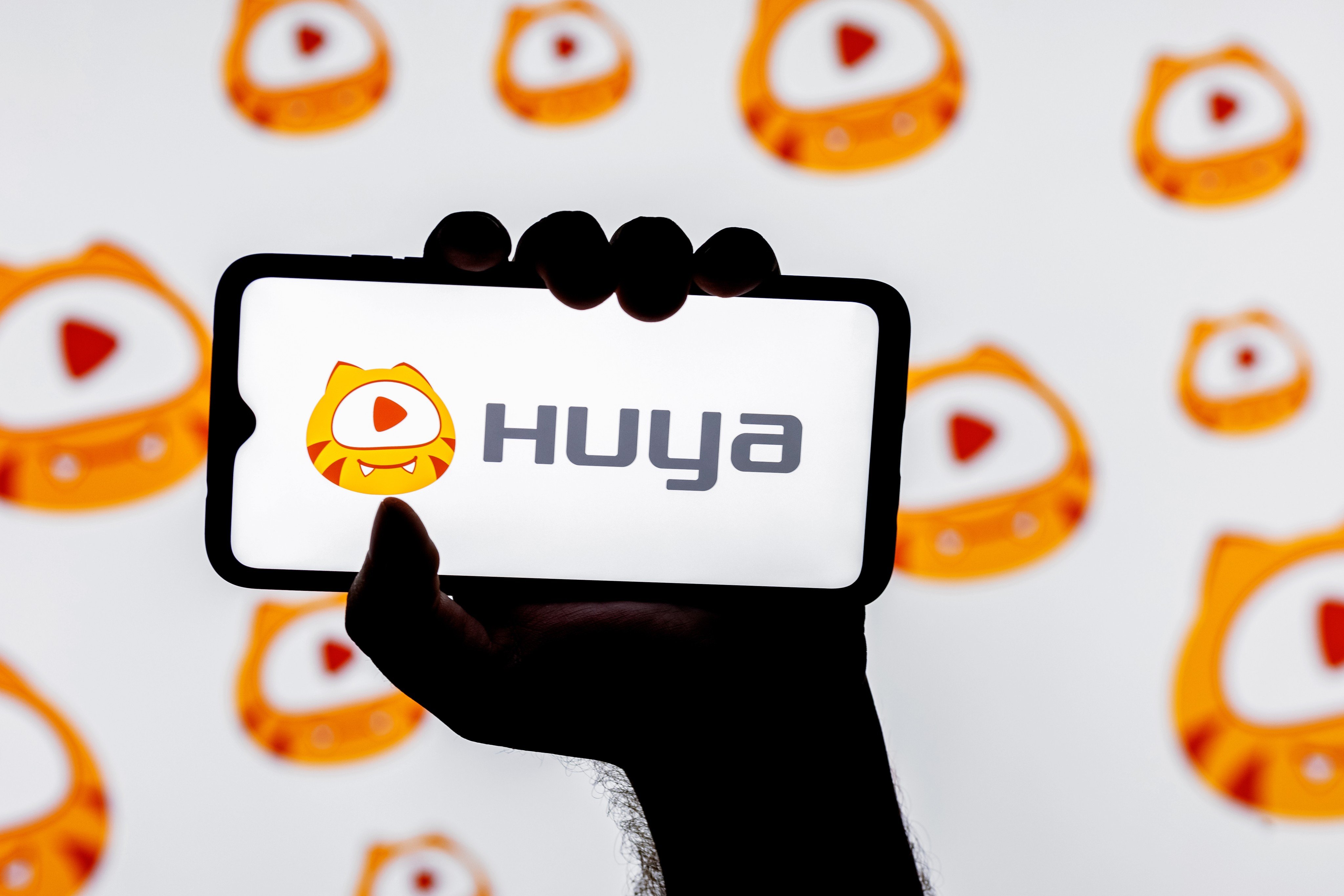 Despite rising competition in China, video game live-streaming platform Huya has been on a spending spree to obtain the rights to broadcast major esports tournaments, including those based on League of Legends and Honour of Kings. Photo: Shutterstock