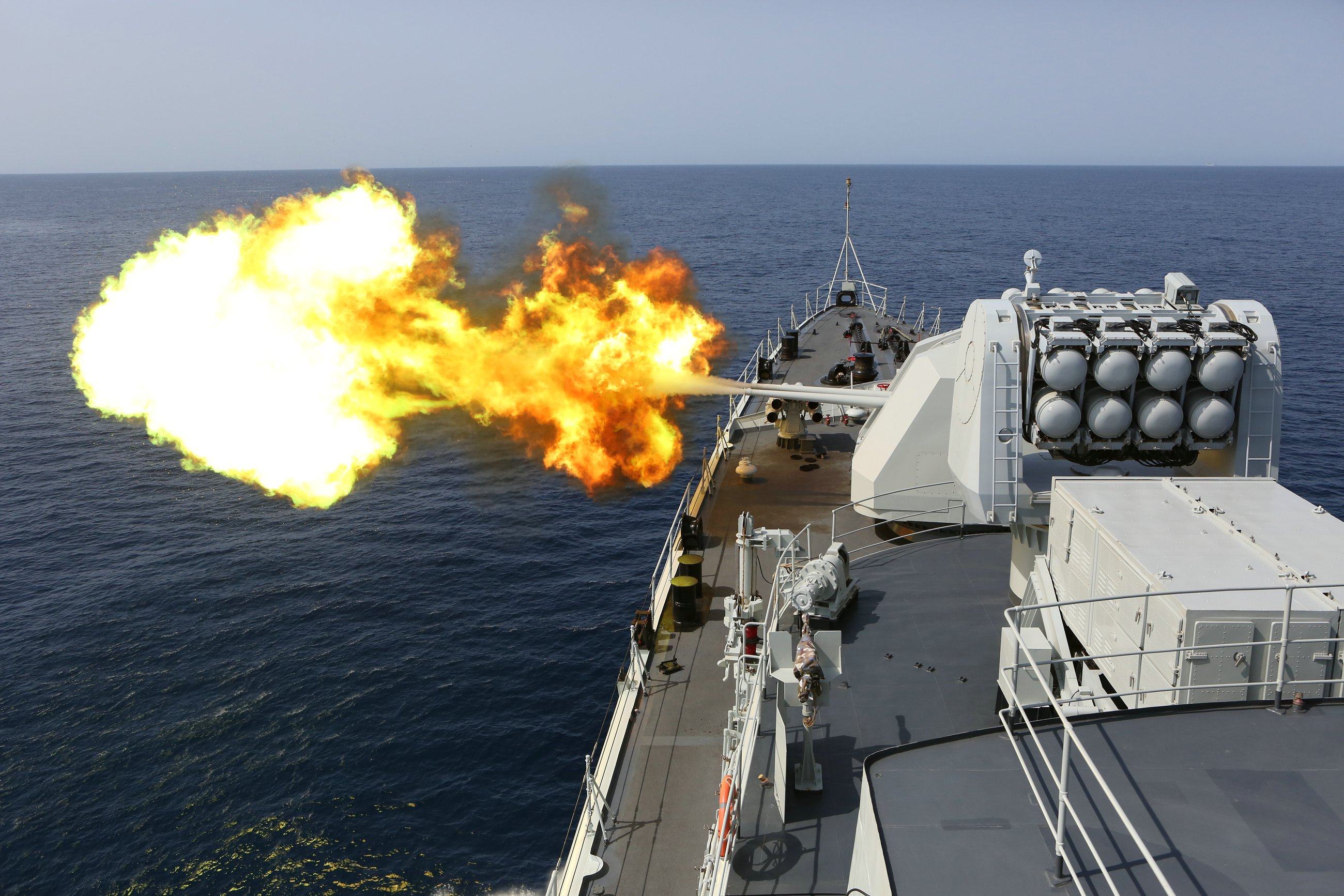 The PLA Navy missile destroyer Harbin participates in a counter-piracy exercise with the US Navy in the Gulf of Aden on August 25, 2013. The crisis in Sudan offers China and the United States another opportunity to cooperate to benefit the Global South. Photo: Xinhua