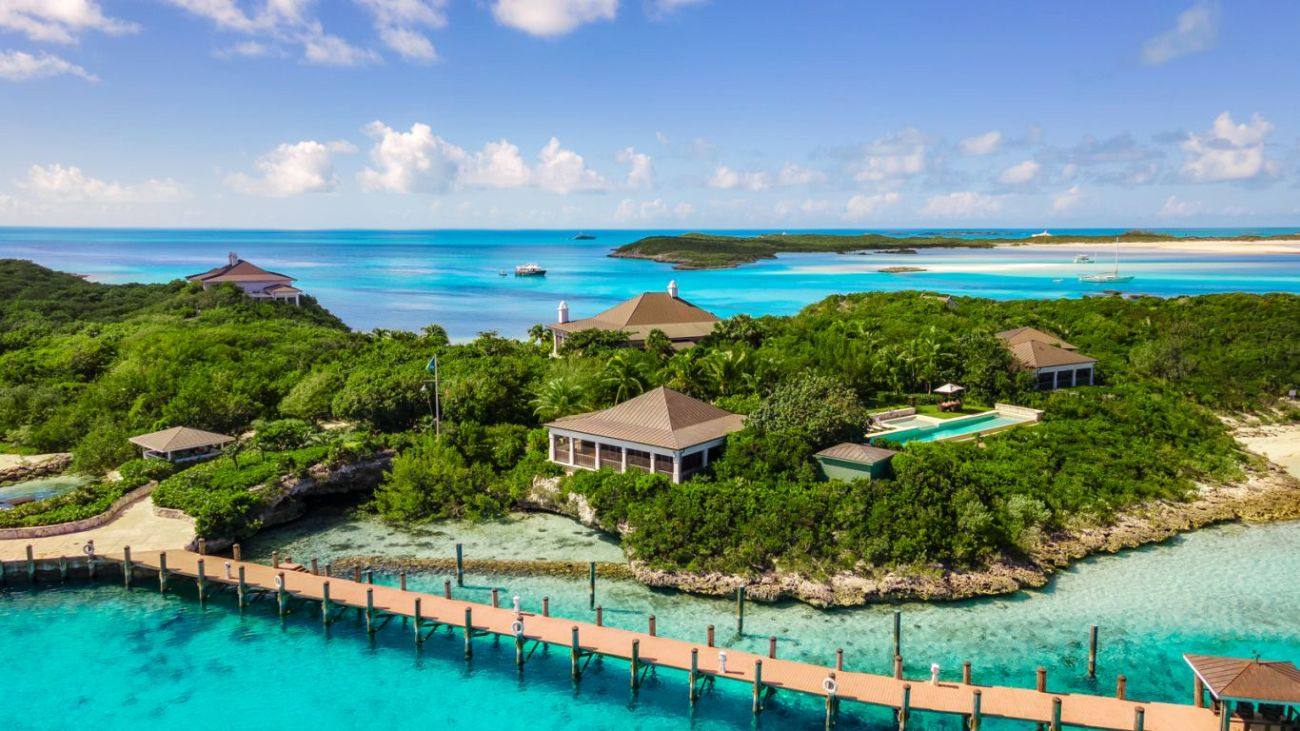 Little Pipe Cay in the Bahamas is going up for US$100 million. Photos: Engel & Völkers Bahamas