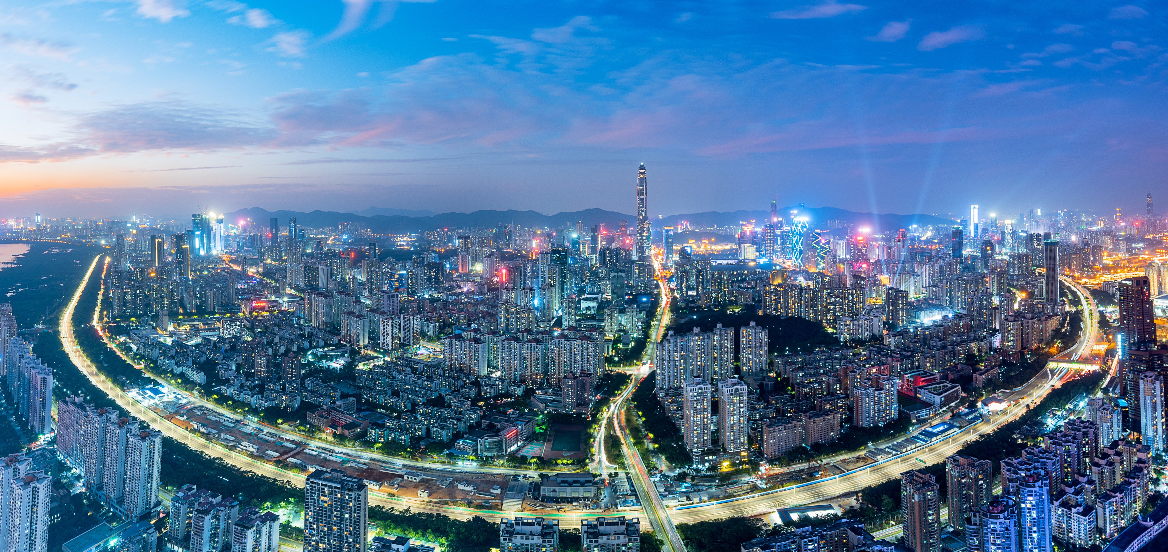 An aerial view of the Nanshan area of Shenzhen, Guangdong province, China.
Photo: Shutterstock