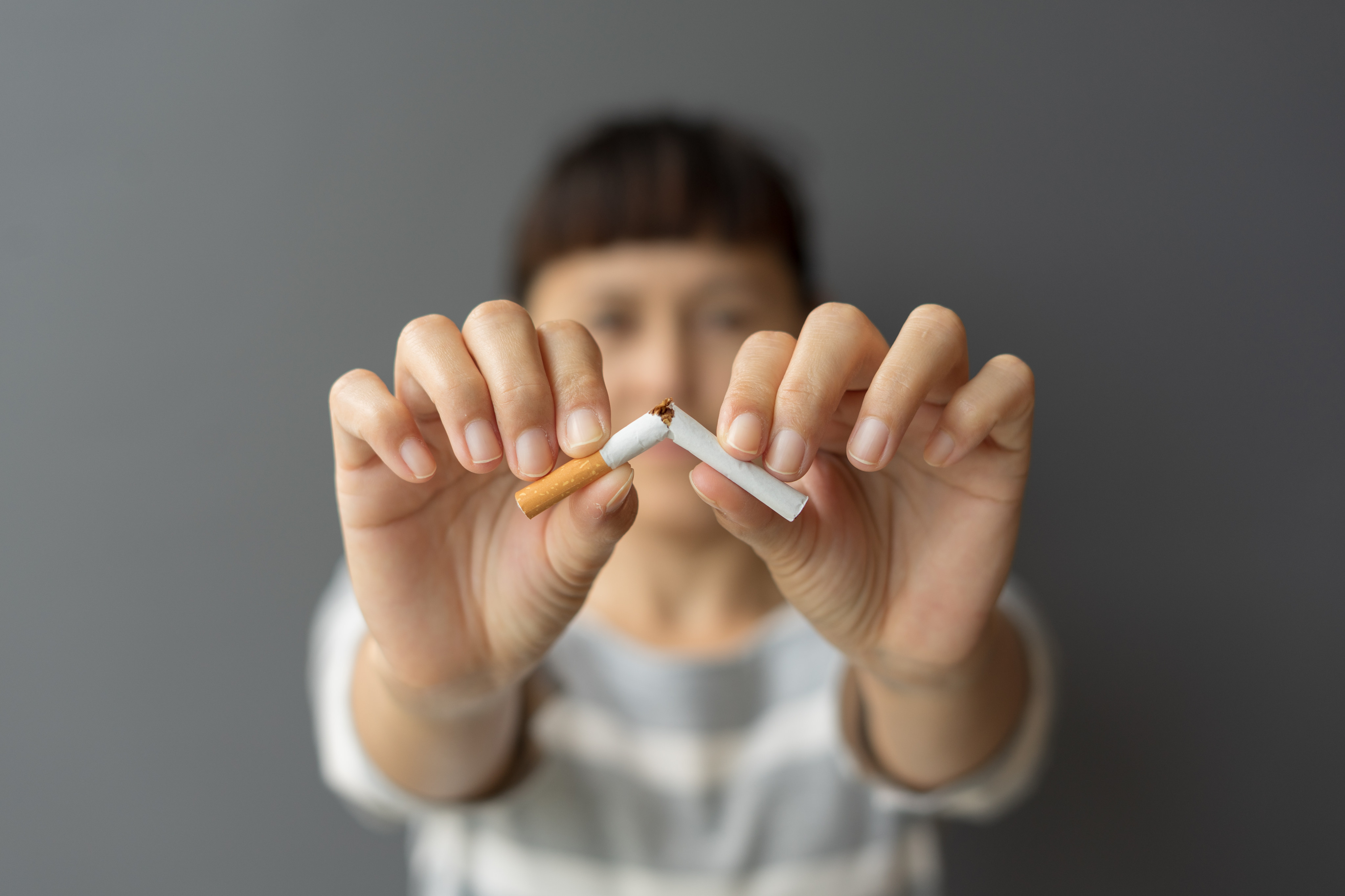 A couple reveal how they quit smoking for the sake of starting a family, plus the specialists reveal why “hypnotherapy is not a magic wand that you wave” to help you stop lighting up. Photo: Getty Images