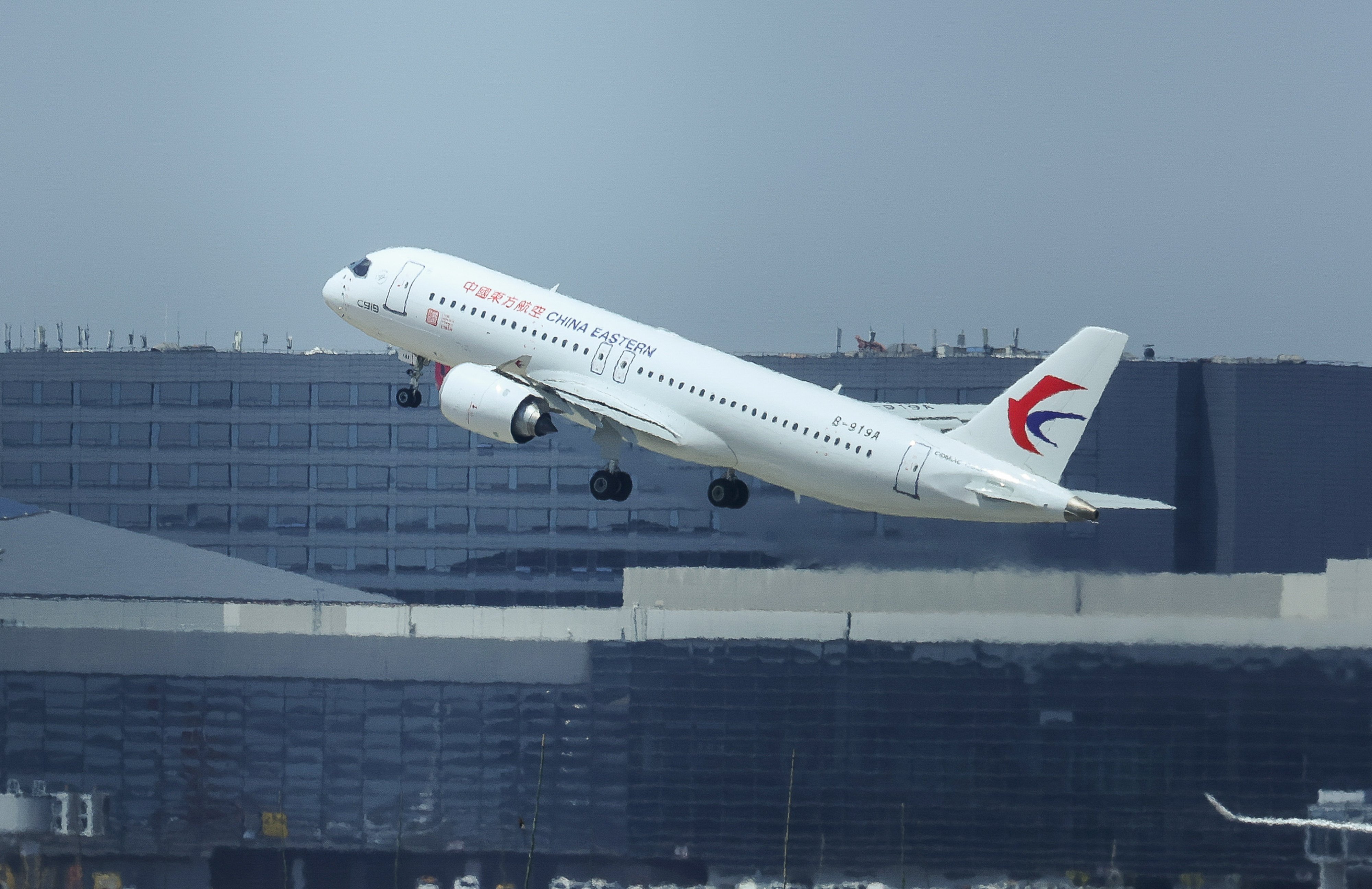 China’s self-developed C919 large passenger aircraft takes off on its maiden flight from Shanghai Hongqiao International Airport. Photo: Xinhua