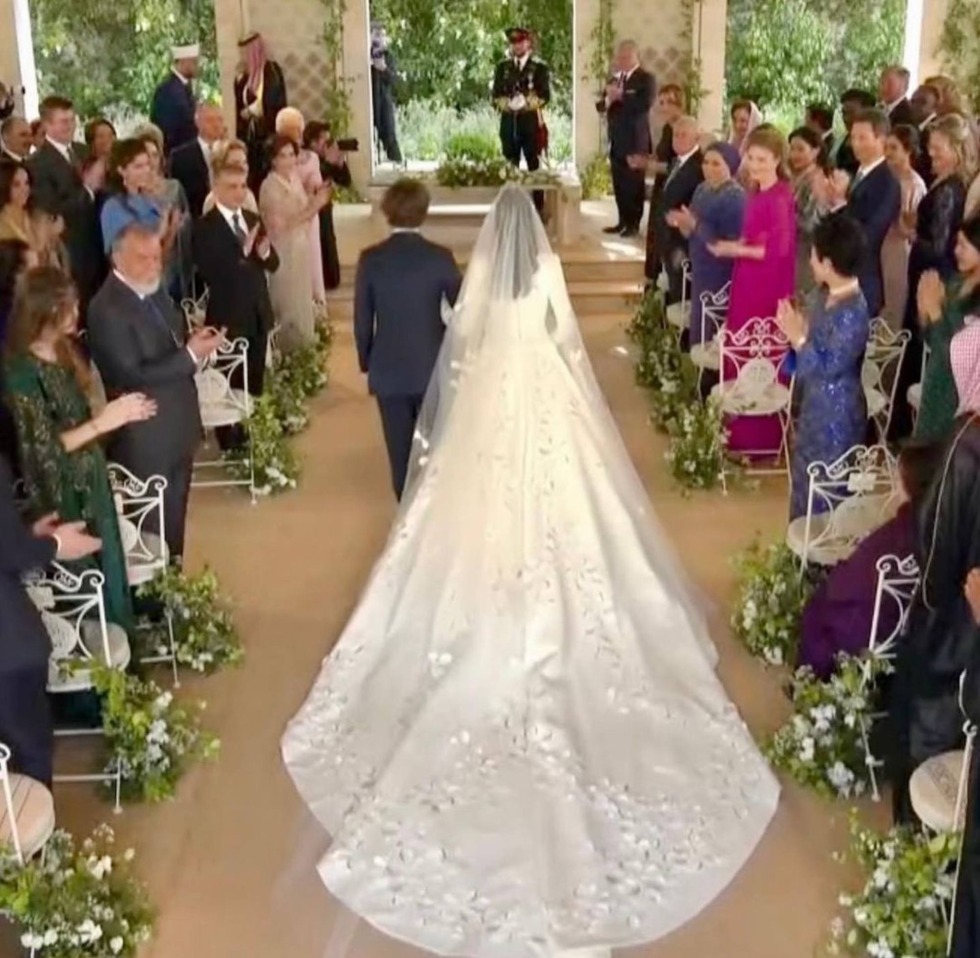 Prince Hussein and Rajwa Al Saif’s royal wedding extravaganza: Queen ...