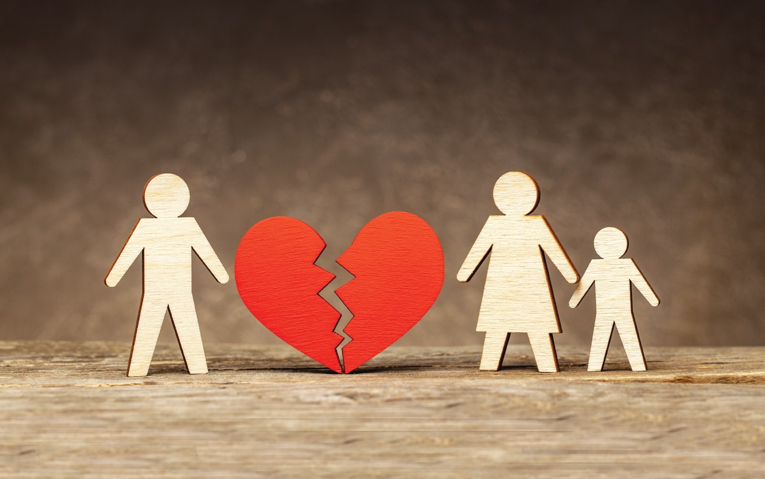 A psychologist urges parents to focus on the needs of their children during a divorce. Photo: Shutterstock