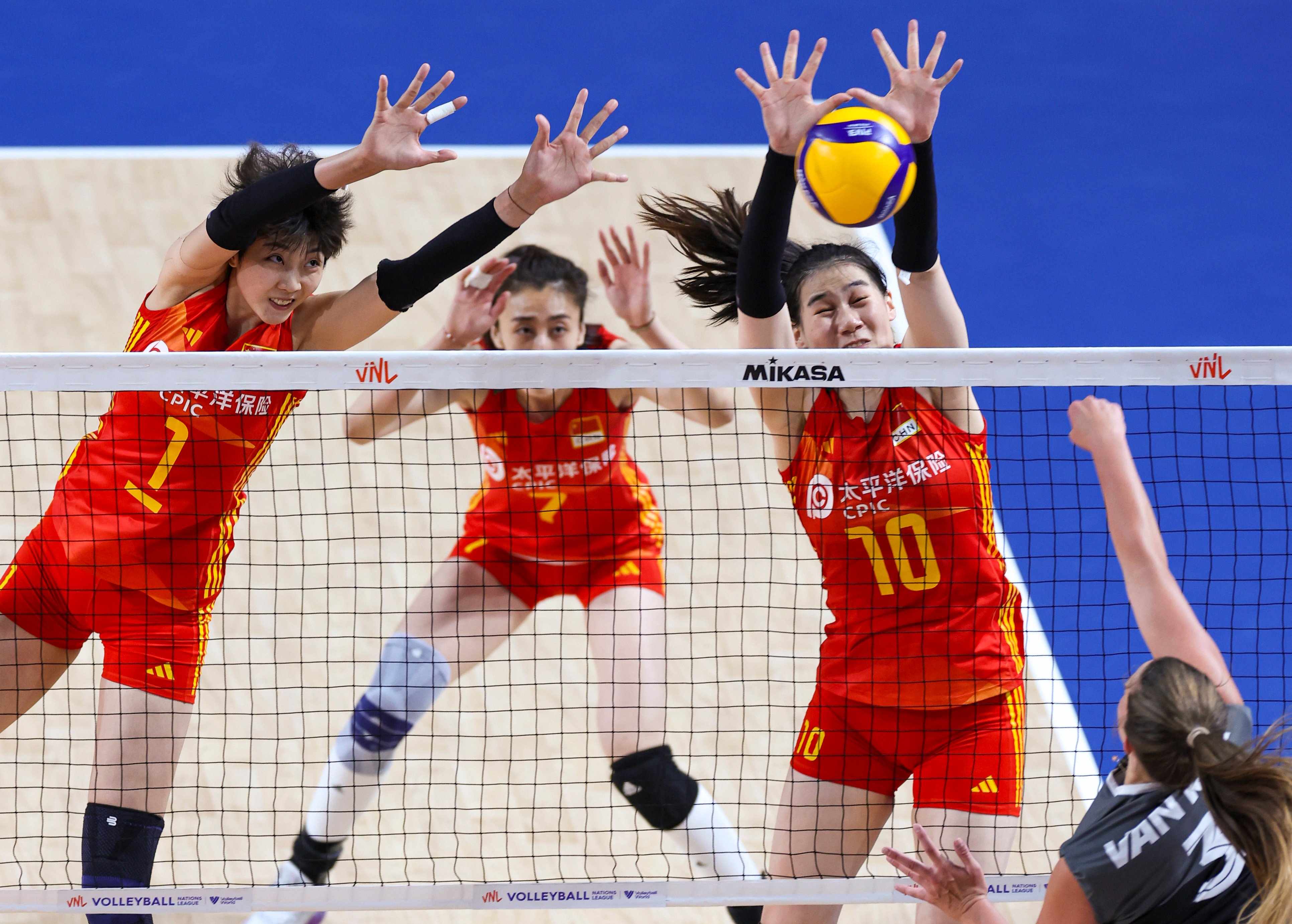 China’s Yuan Xinyue (left), Wang Yuanyuan and Wang Yunlu in action during their side’s FIVB Women’s Volleyball Nations League game against Canada at the Hong Kong Coliseum. Photo: Yik Yeung-man