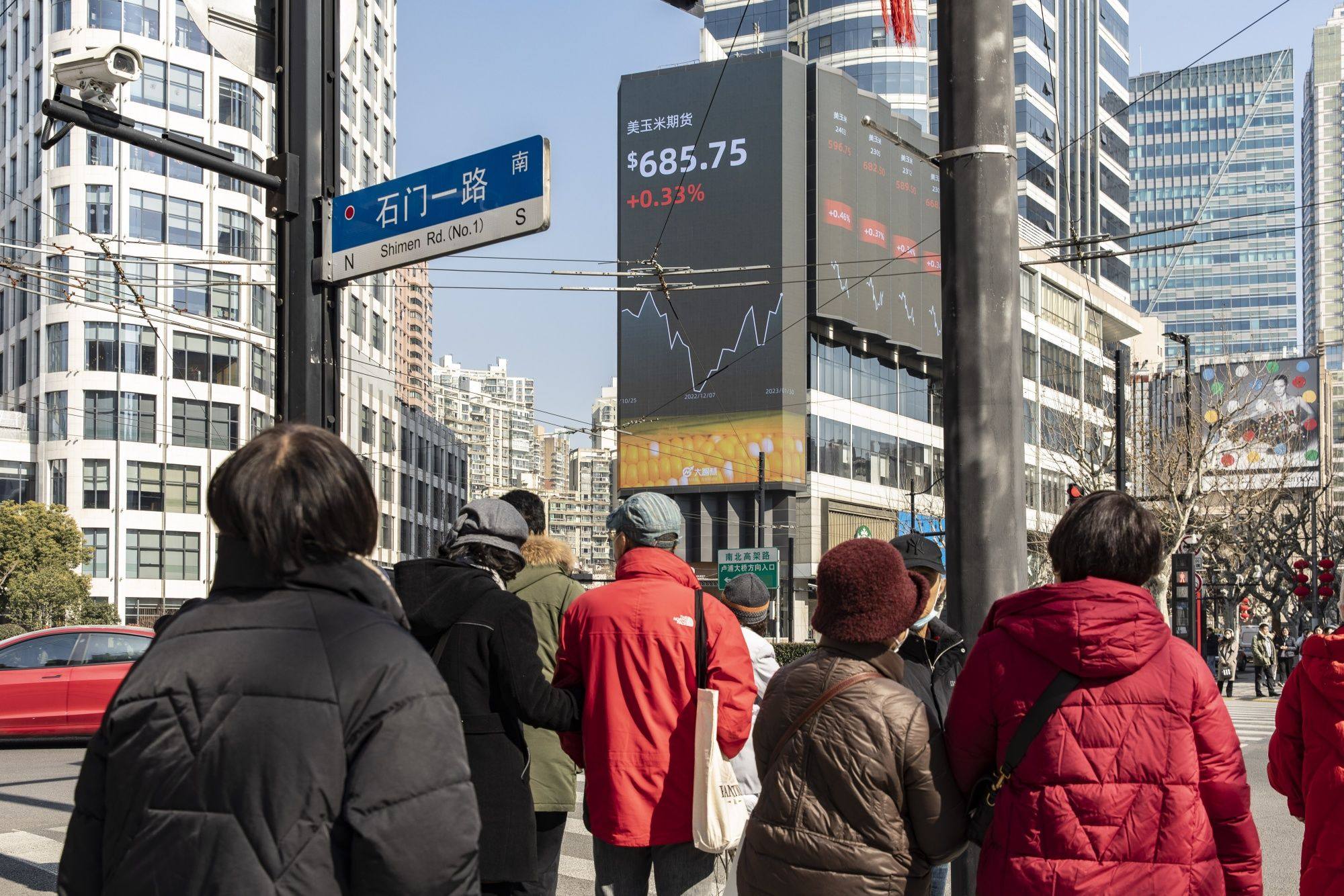 A survey shows Asian fund managers are losing confidence in China’s economic growth and stock upside. Photo: Bloomberg