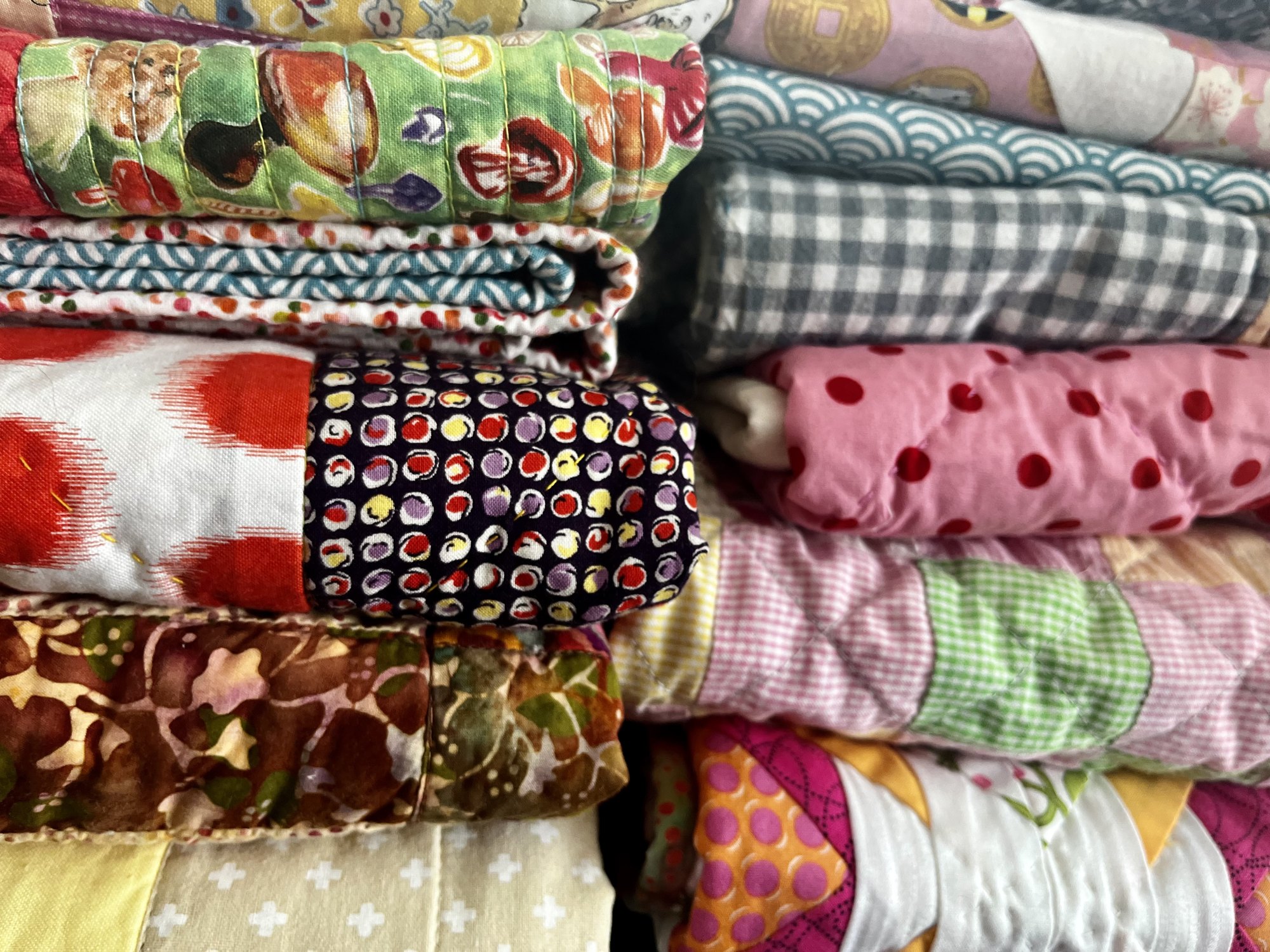 Quilt makers worldwide unite to make quilts for every child and ...