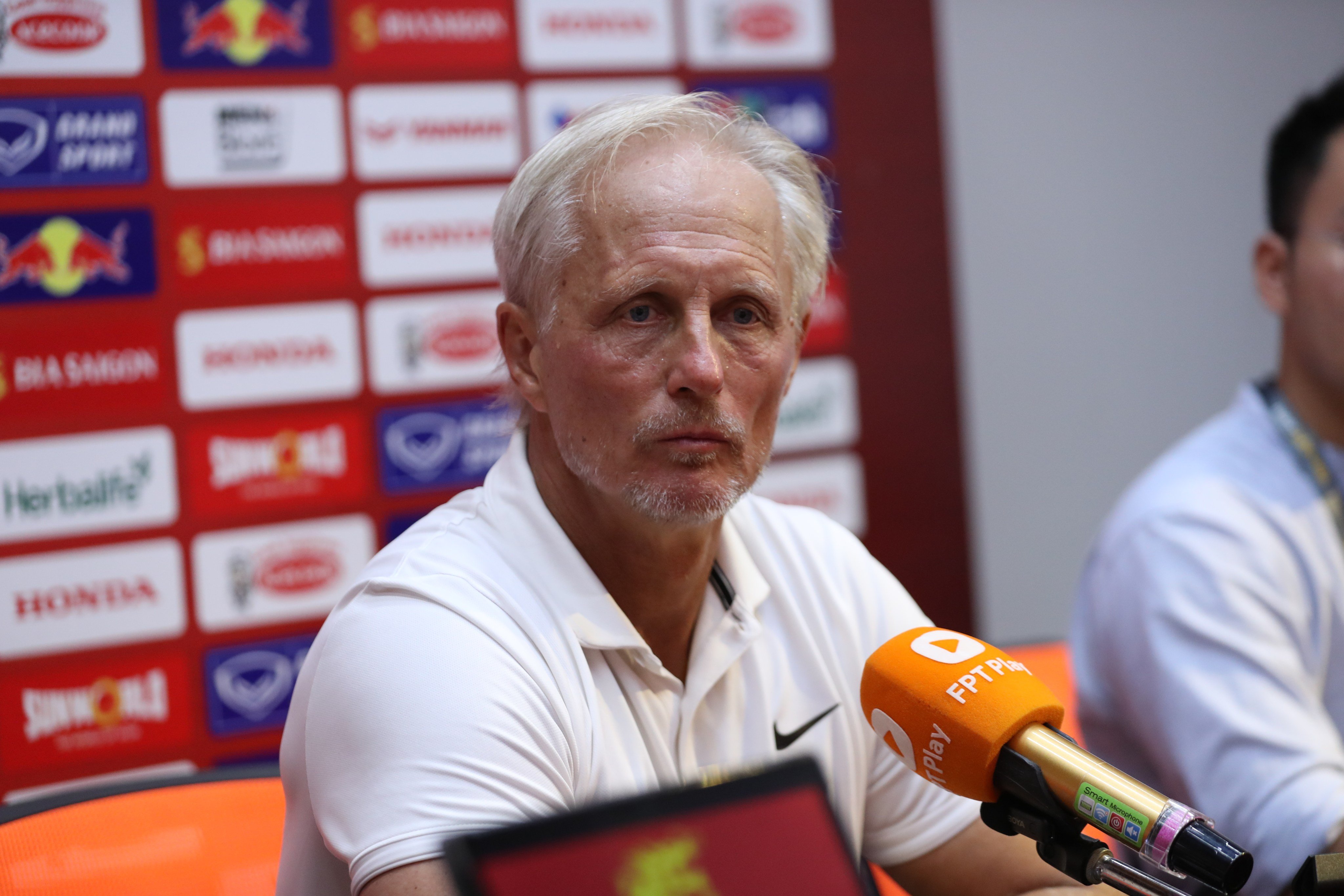 Hong Kong boss Jorn Andersen chats with the media after his side’s 1-0 defeat in Vietnam. Photo: HKFA