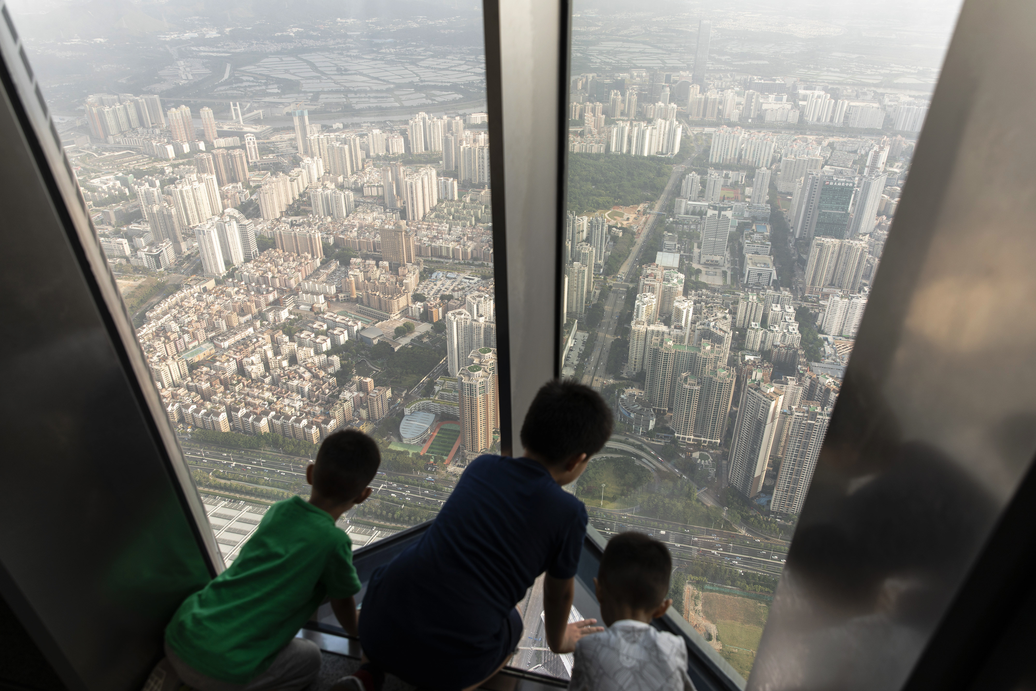 The observation deck at Ping An Finance Centre in Shenzhen. The city has continued to see a decline in sales, which fell 6.8 per cent month on month in June and 24.6 per cent year on year. Photo: Bloomberg