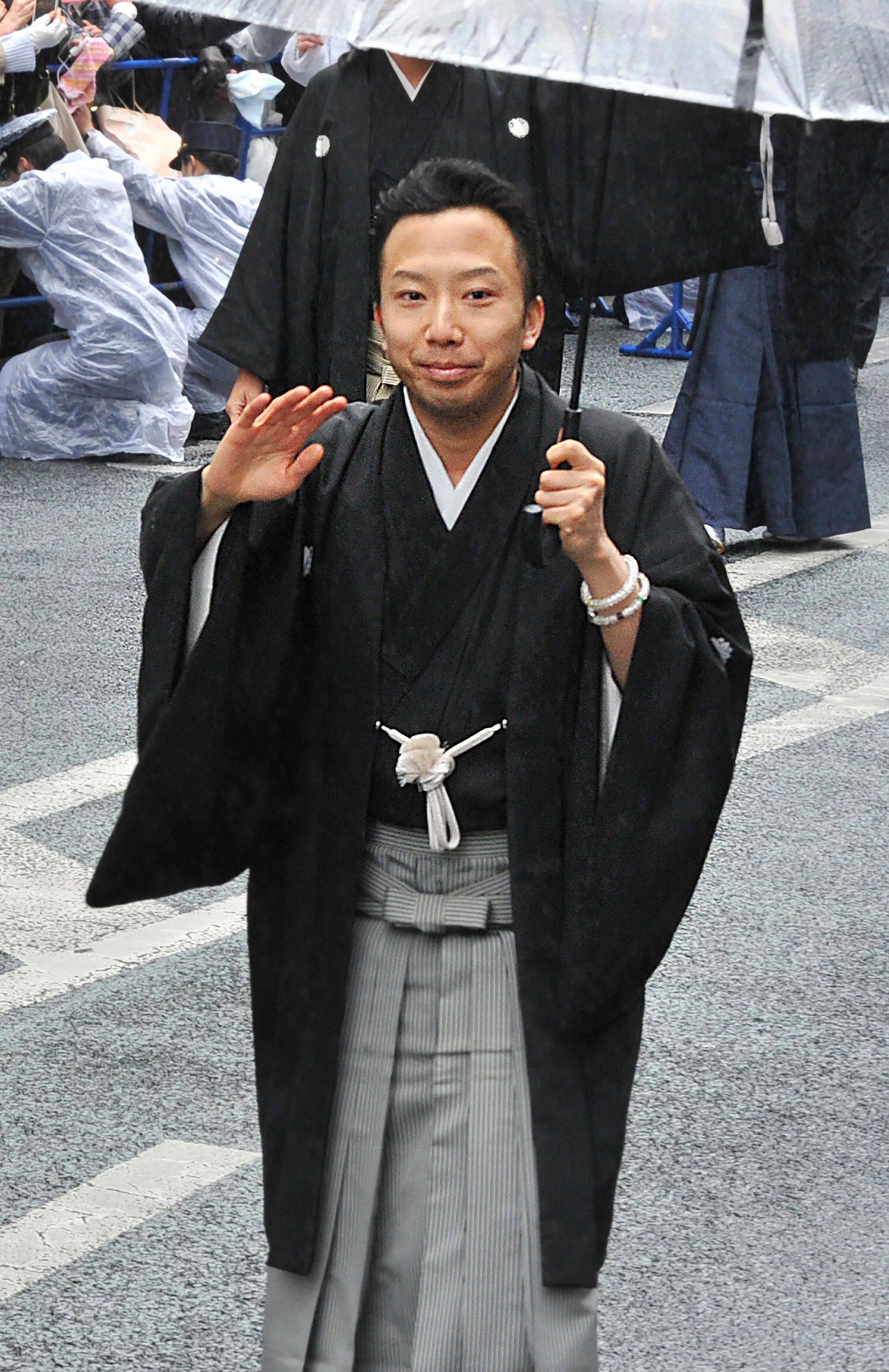 Japanese kabuki actor Ennosuke Ichikawa pictured during a parade in Tokyo in 2013. Photo: AFP