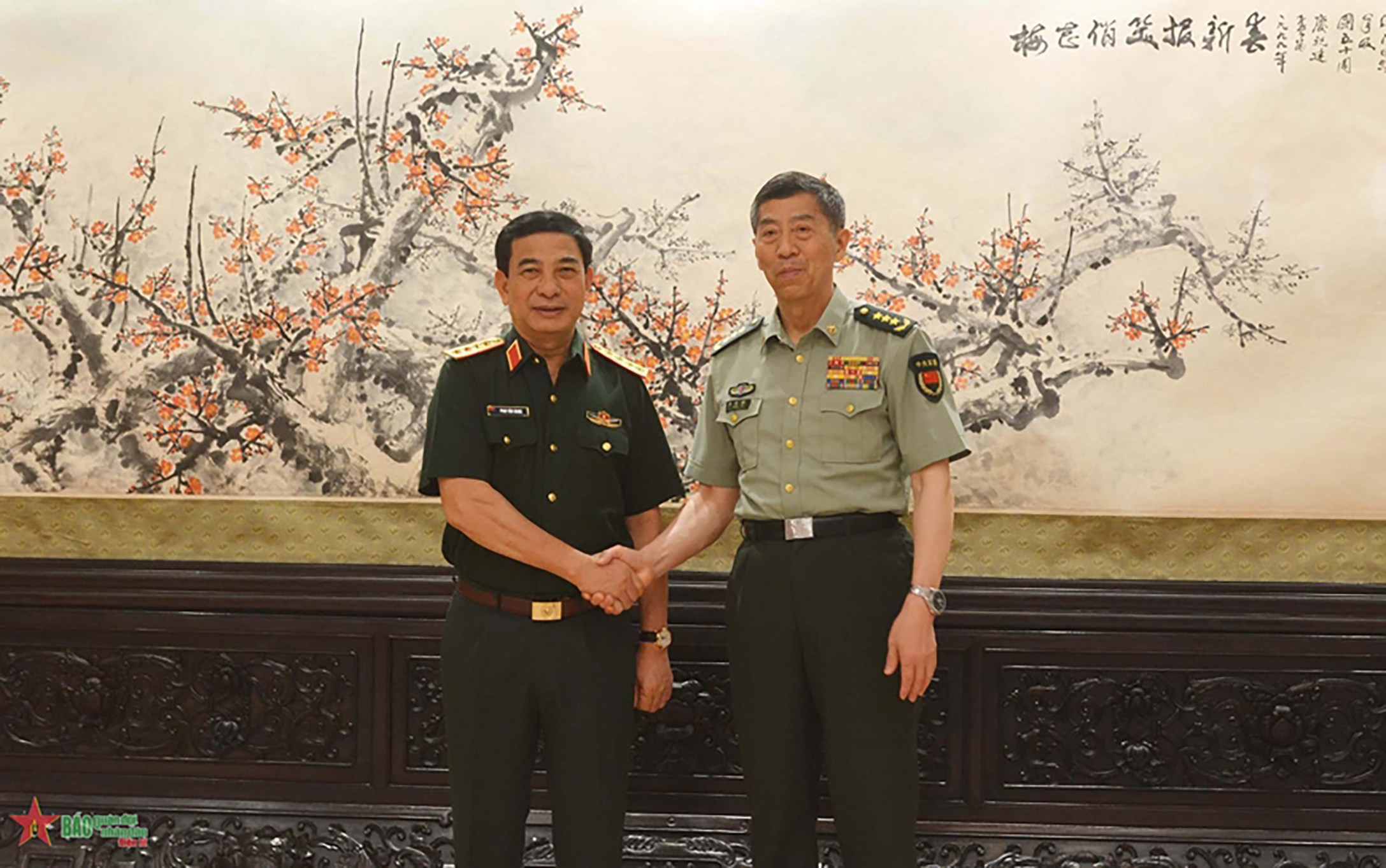 Cooperation was the theme as Chinese Defence Minister Li Shangfu met Vietnamese Defence Minister Phan Van Giang in Beijing on Tuesday. Photo: Vietnam People’s Army Newspaper