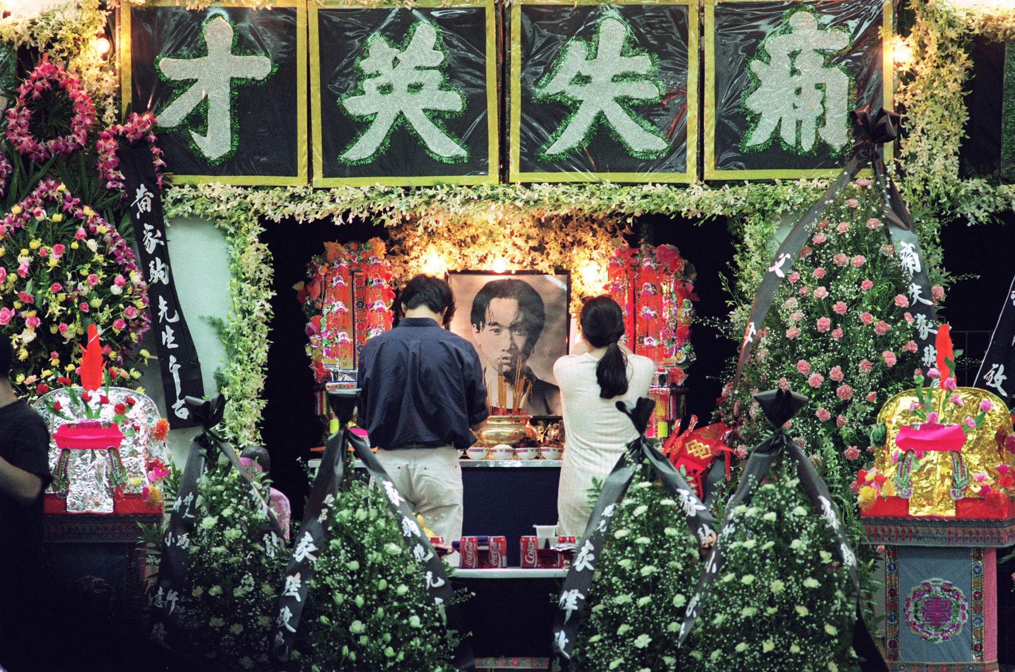 Photos of Beyond lead singer Wong Ka-kui, whose untimely death 30 years