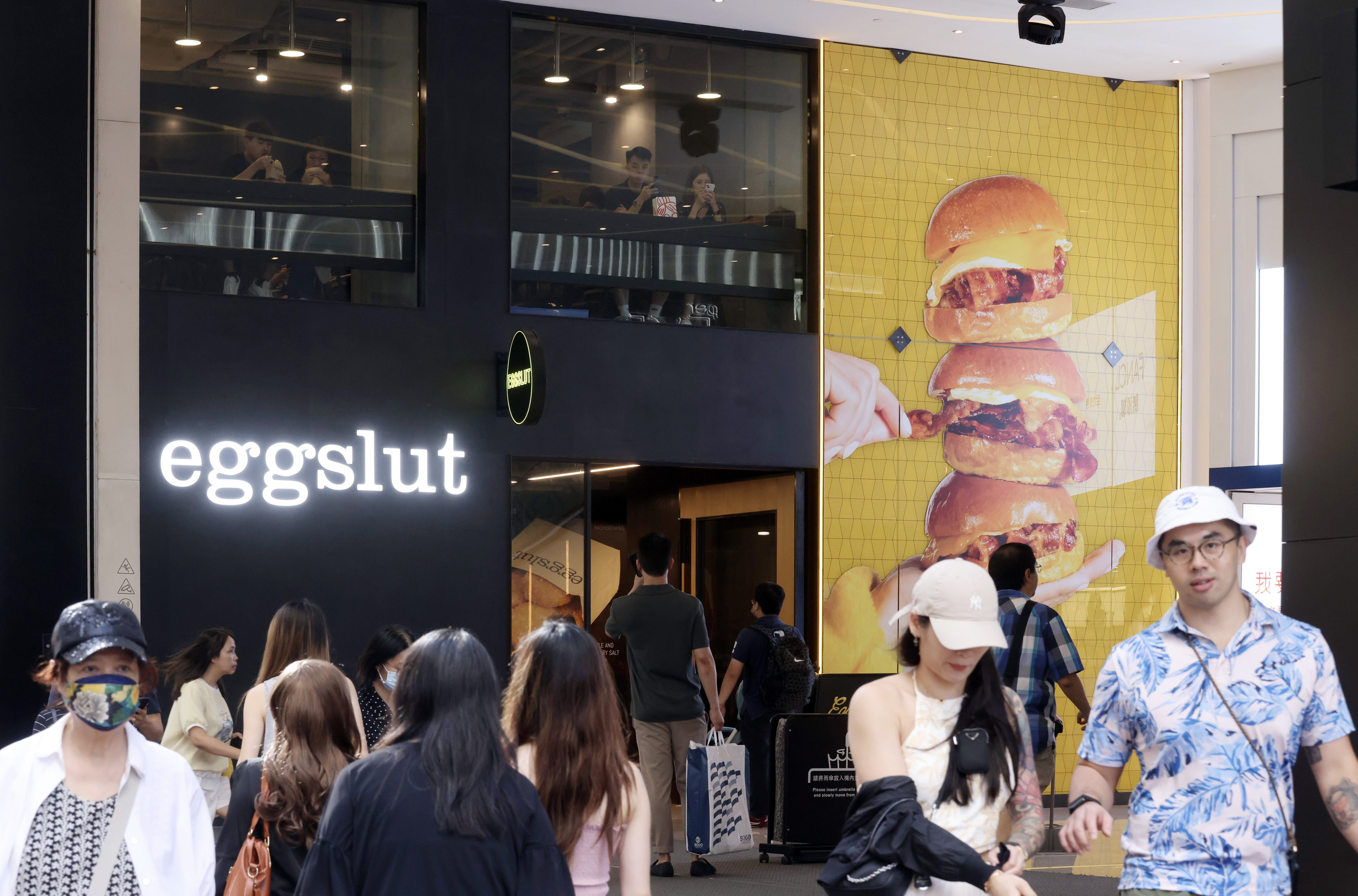 Popular US sandwich chain Eggslut’s success points to a rosy outlook for Hong Kong’s retail property segment. Photo: Jonathan Wong