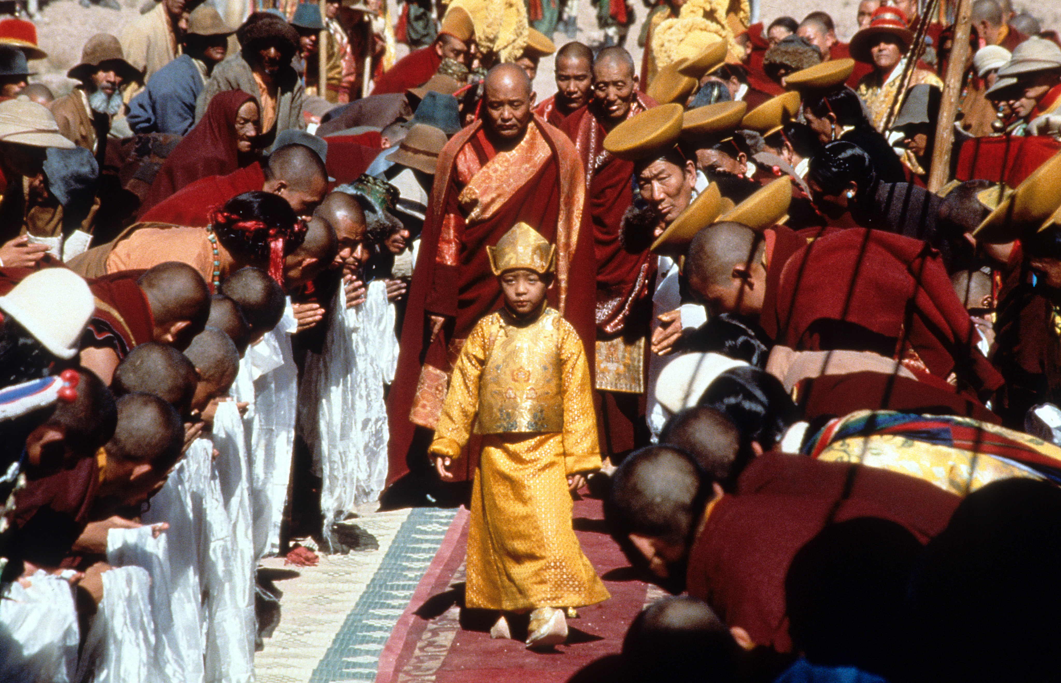 Tulku Jamyang Kunga Tenzin is bowed to in a scene from the film &apos;Kundun&apos;, 1997. (Photo by Buena Vista/Getty Images)