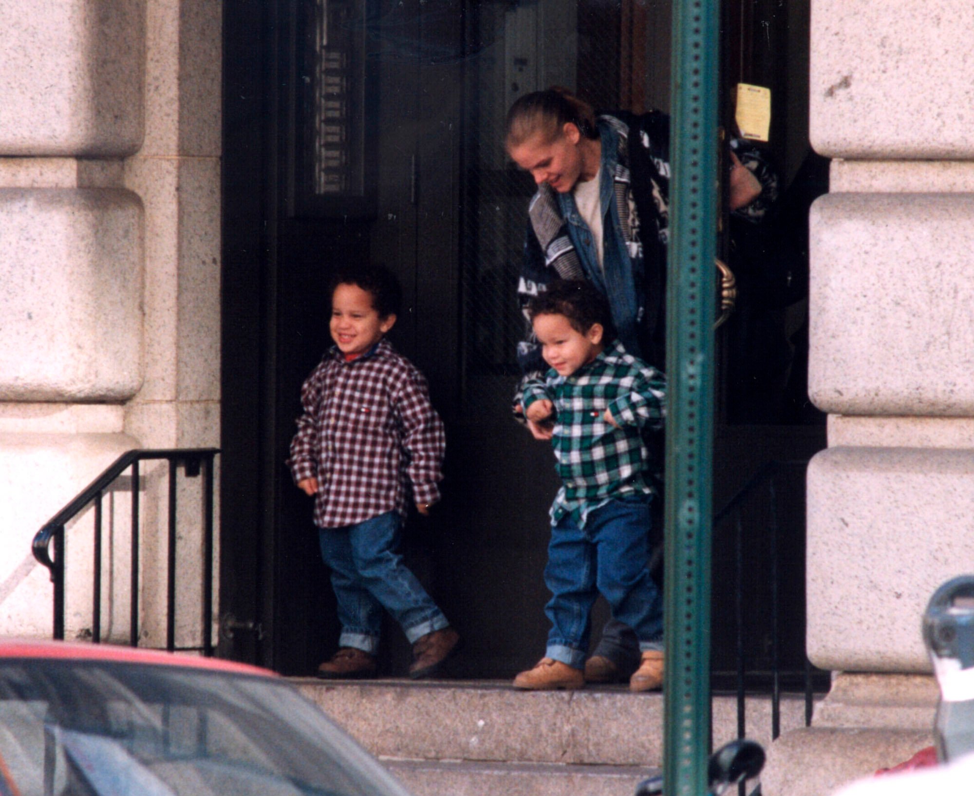 Aaron and Julian De Niro with their mother Toukie Smith. Photo: Getty Images